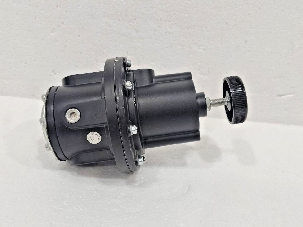 FAIRCHILD INDUSTRIAL 4000A 4064A PRECISION PRESSURE REGULATOR 250 PSI NEW