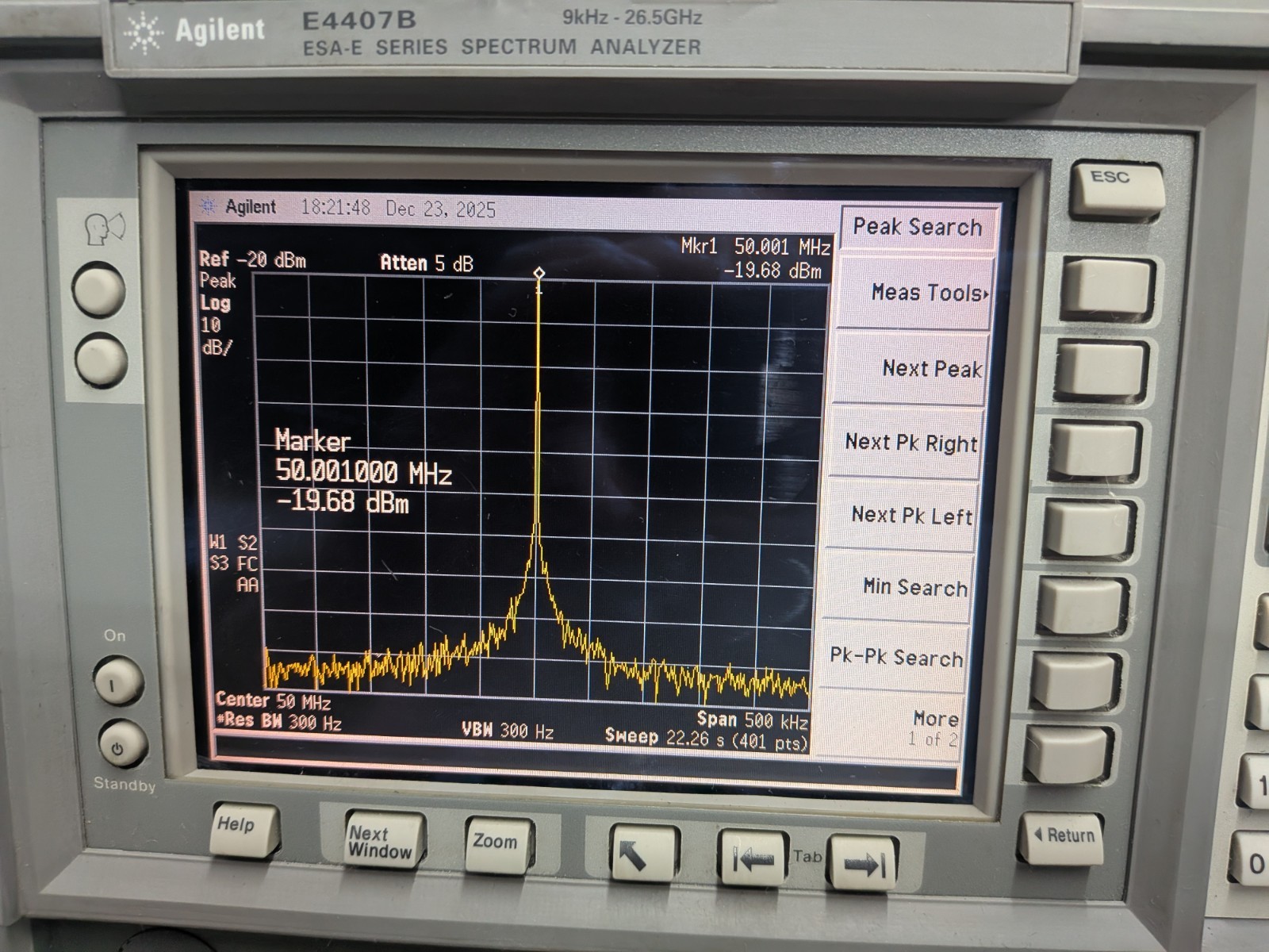 🔥 Agilent HP Keysight E4407B Spectrum Analyzer 26.9 GHz Loaded Opts!Cal+DATA!