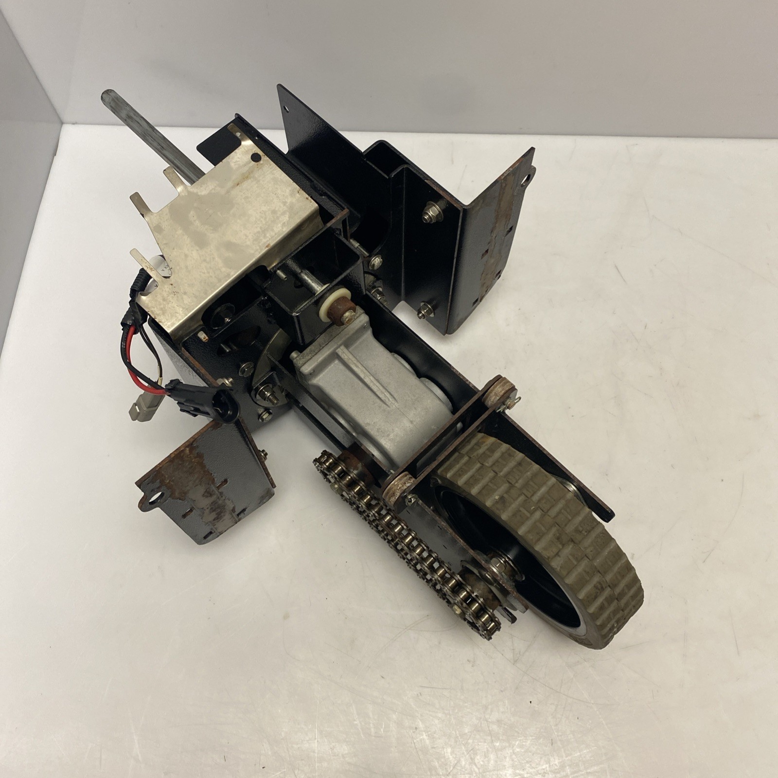 Windsor Karcher Chariot 2 iScrub 20X CSX20 Traction Motor 86364010 Drive Lower