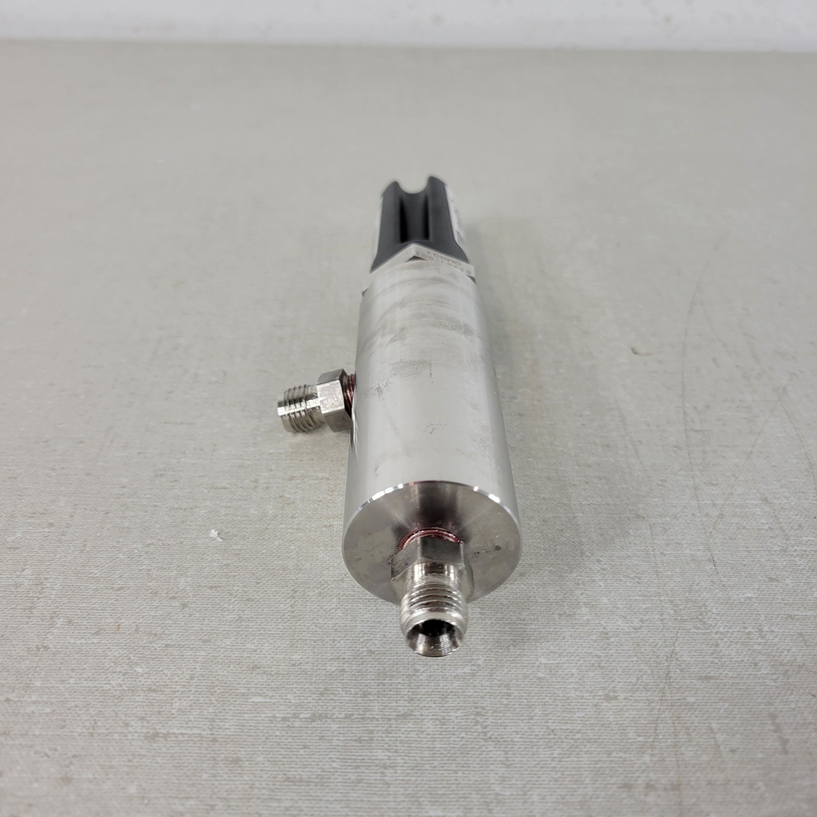 GE Panametrics VeriDri Moisture Transmitter 0-1000 PPMv 4-20mA 28VDC 1/4″ Swagel