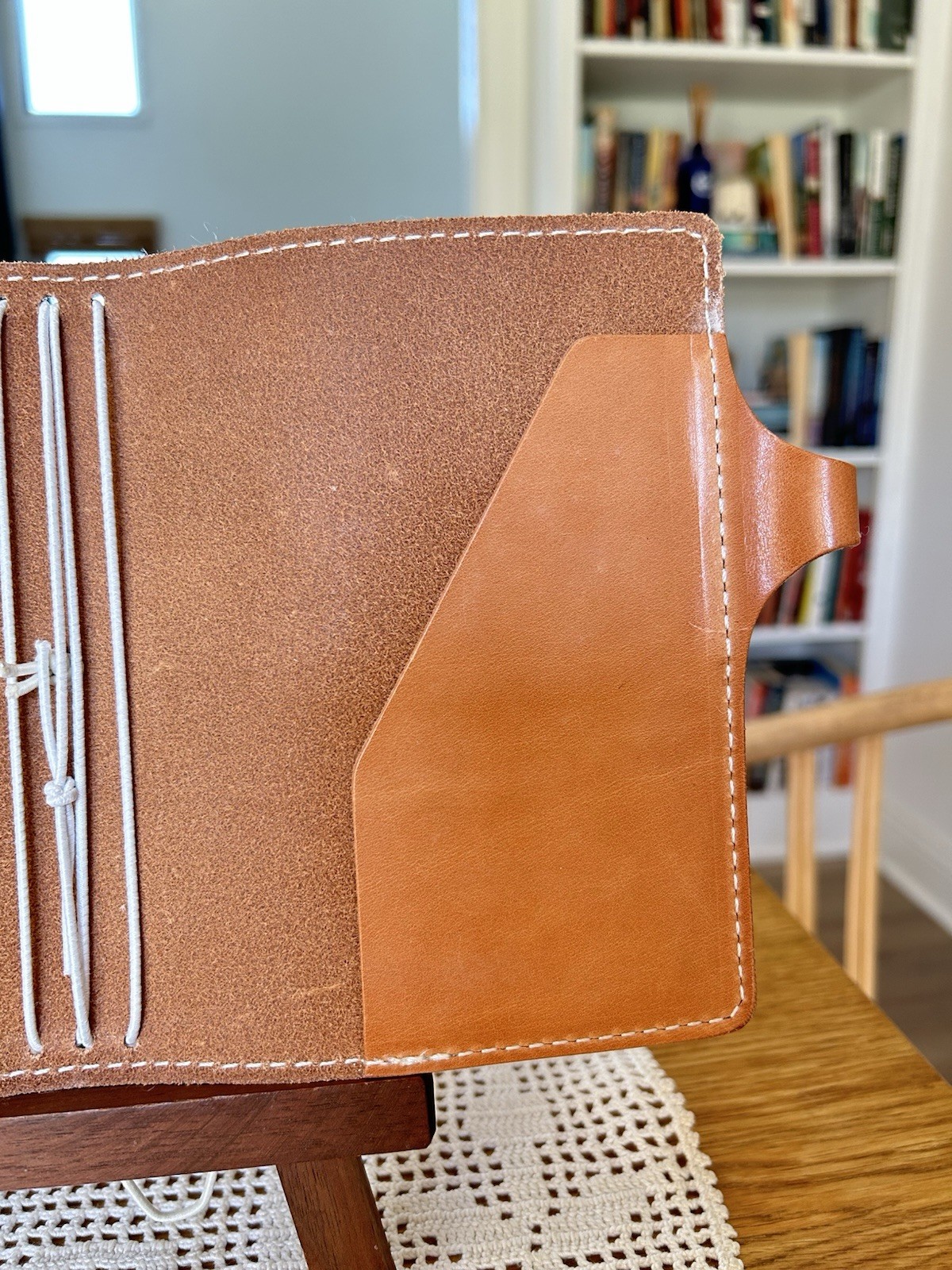 Chic Sparrow A6 Natural Veg Tan Leather Travelers Notebook 4 Notebook Elastics