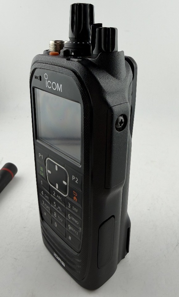 ICOM F3400DT VHF 136-174MHZ ANALOG AND DIGITAL PORTABLE TWO-WAY RADIO W BATTERY
