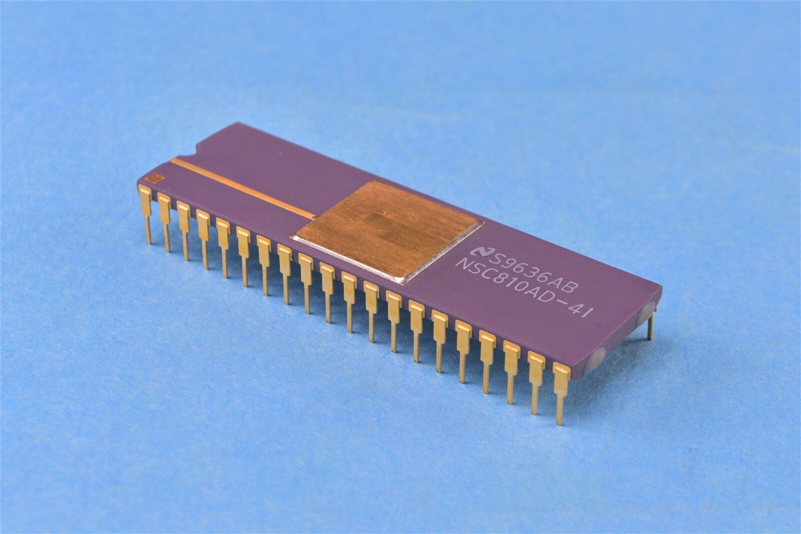 National Semiconductor NSC800D-41 40-pin CMOS 1 MHz CPU MIcroprocessor PoweSave