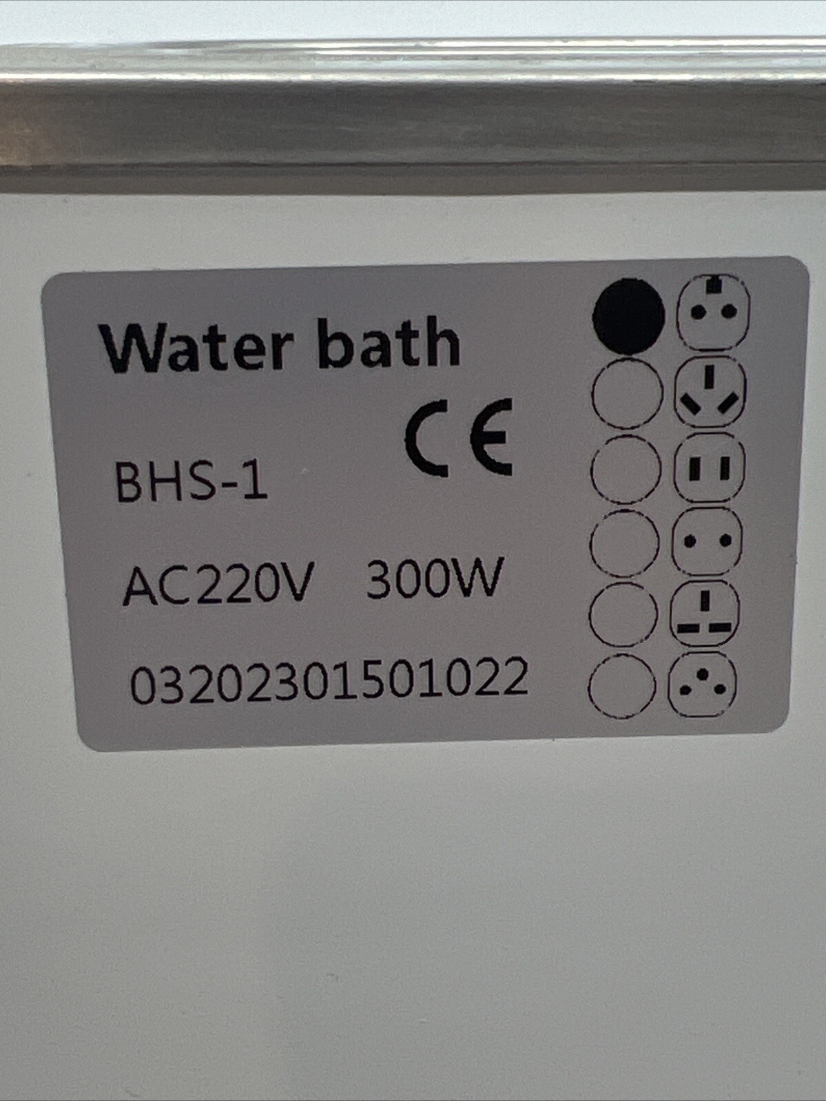 Edvotek 3 Liter Waterbath BHS-1 European Plug NEW DEFECTS SEE DETAILS