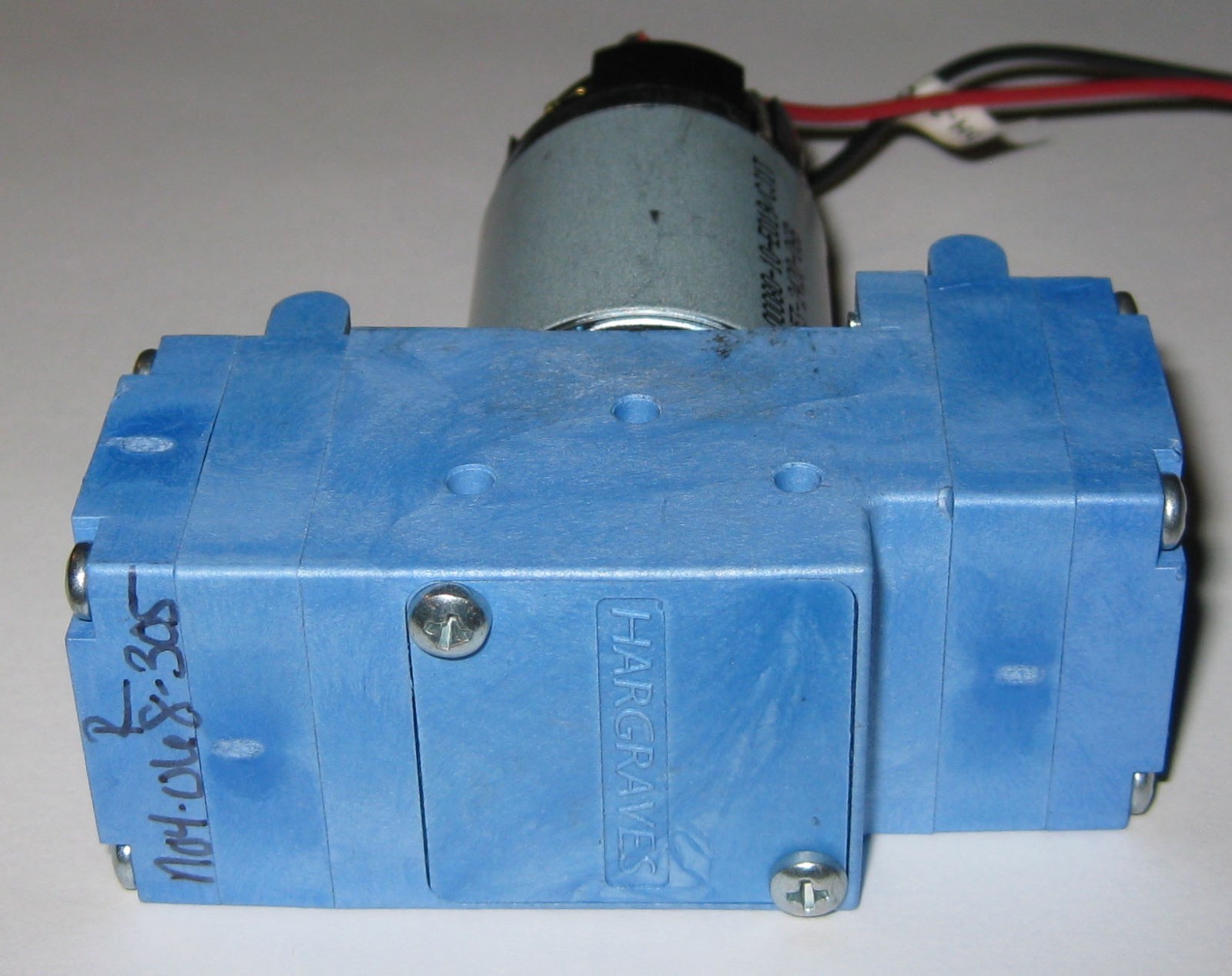 5 X Mini Diaphragm Hargraves Air and Gas Dual Head DC Pump – 11 l/min – 12 VDC