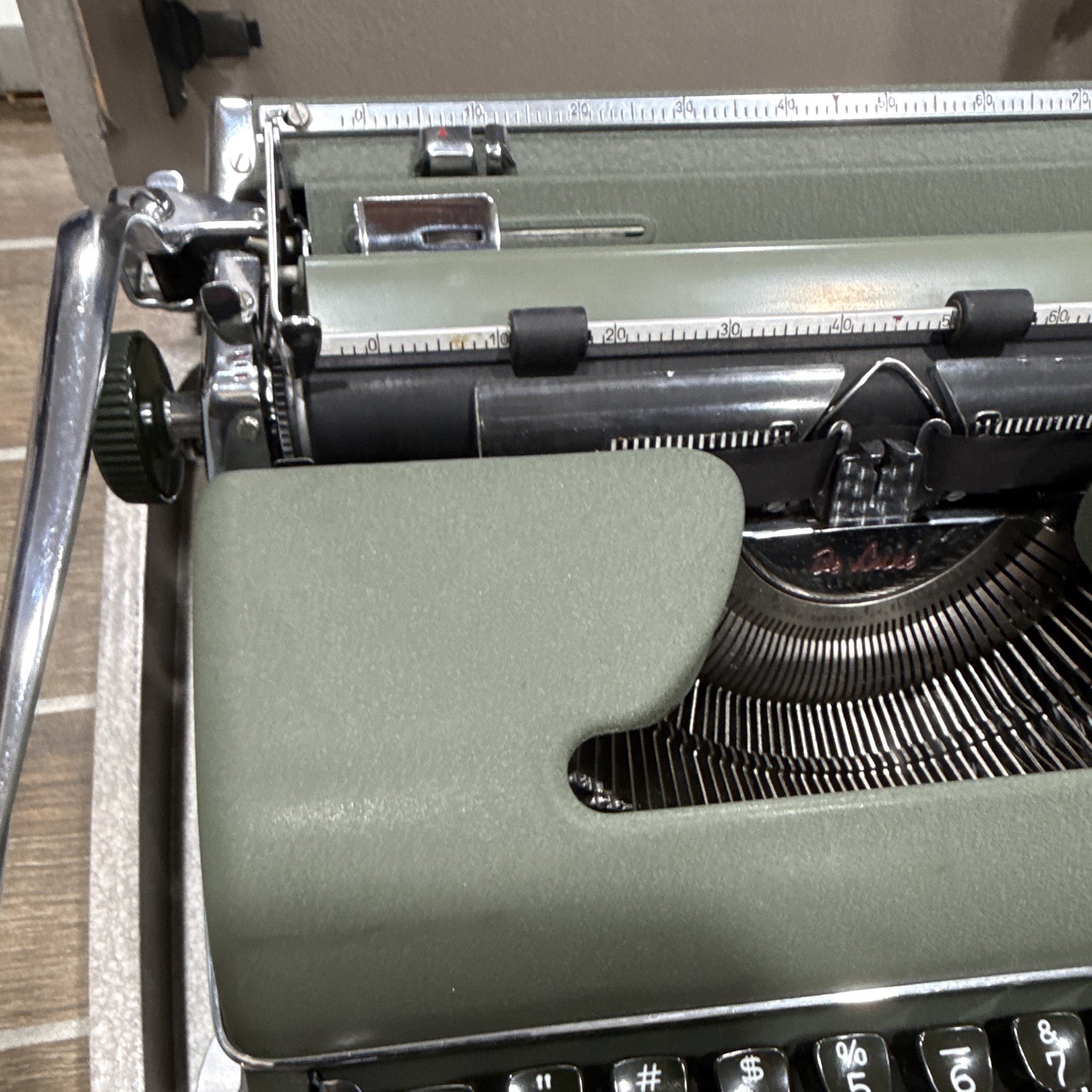 1955 Olympia SM3 Portable Typewriter Olive Green w/ Original Case West Germany