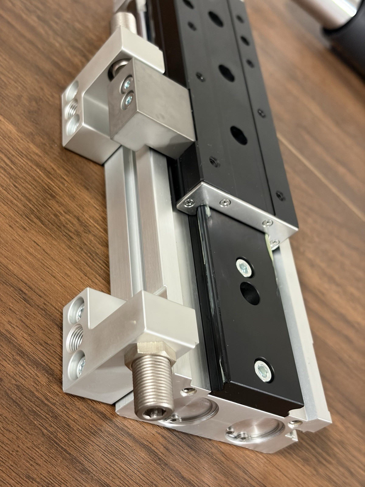 CKD LCG-20-75-S6DTUP4 Pneumatic Linear Slide Actuator Made in Japan