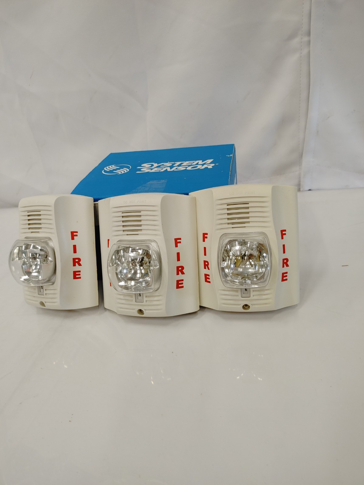 (LOT OF 3) System Sensor P2W Fire Alarm Horn Strobe Wall White *WRONG BOX*