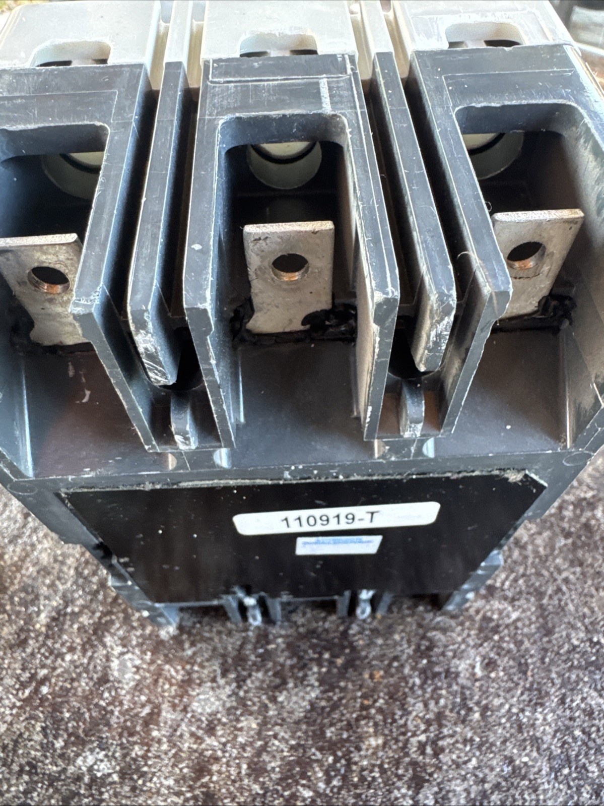 EATON HFD3070 70A 600V 3P 65kA@480V INDUSTRIAL CIRCUIT BREAKER