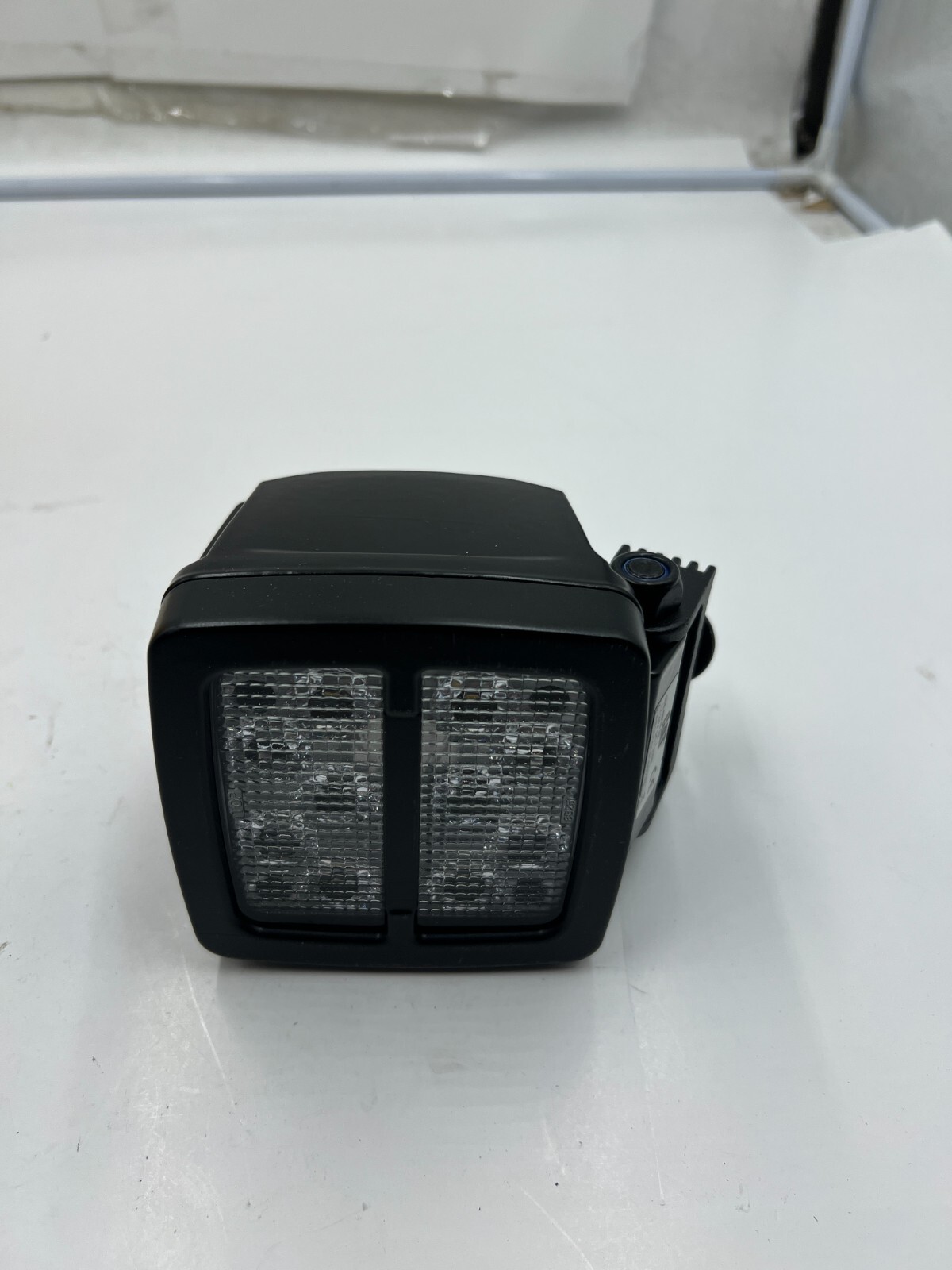 Caterpillar 505-8916 24Volt White LED Flood Lamp 2100 lumens 9-32V For Excavator