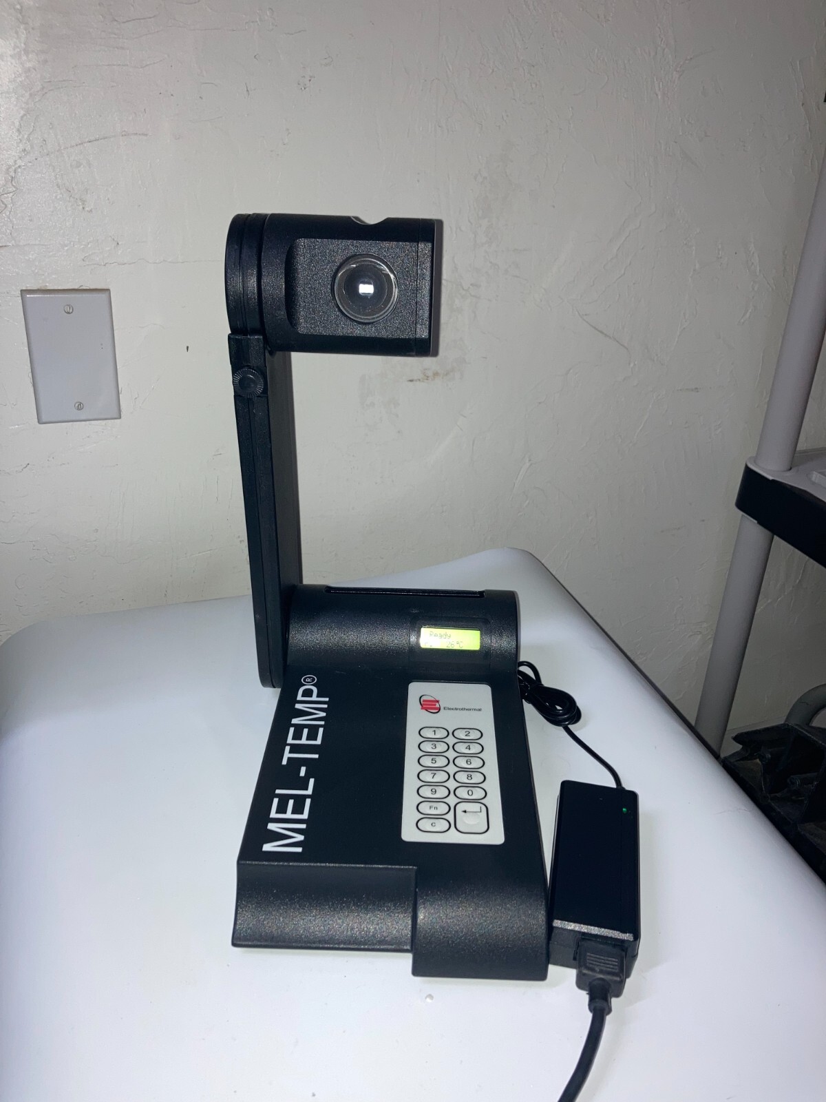 Electrothermal 1101D – Mel-Temp FIXED RAMP RATE DIGITAL MELTING POINT APPARATUS