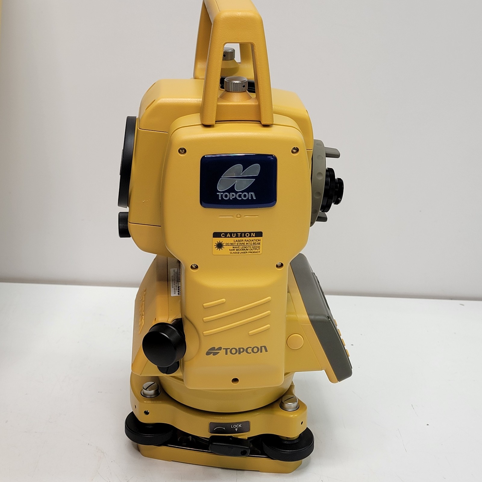 BARELY USED – EXCELLENT – Topcon GTS-239W Total Station w/Case Battery & Charger