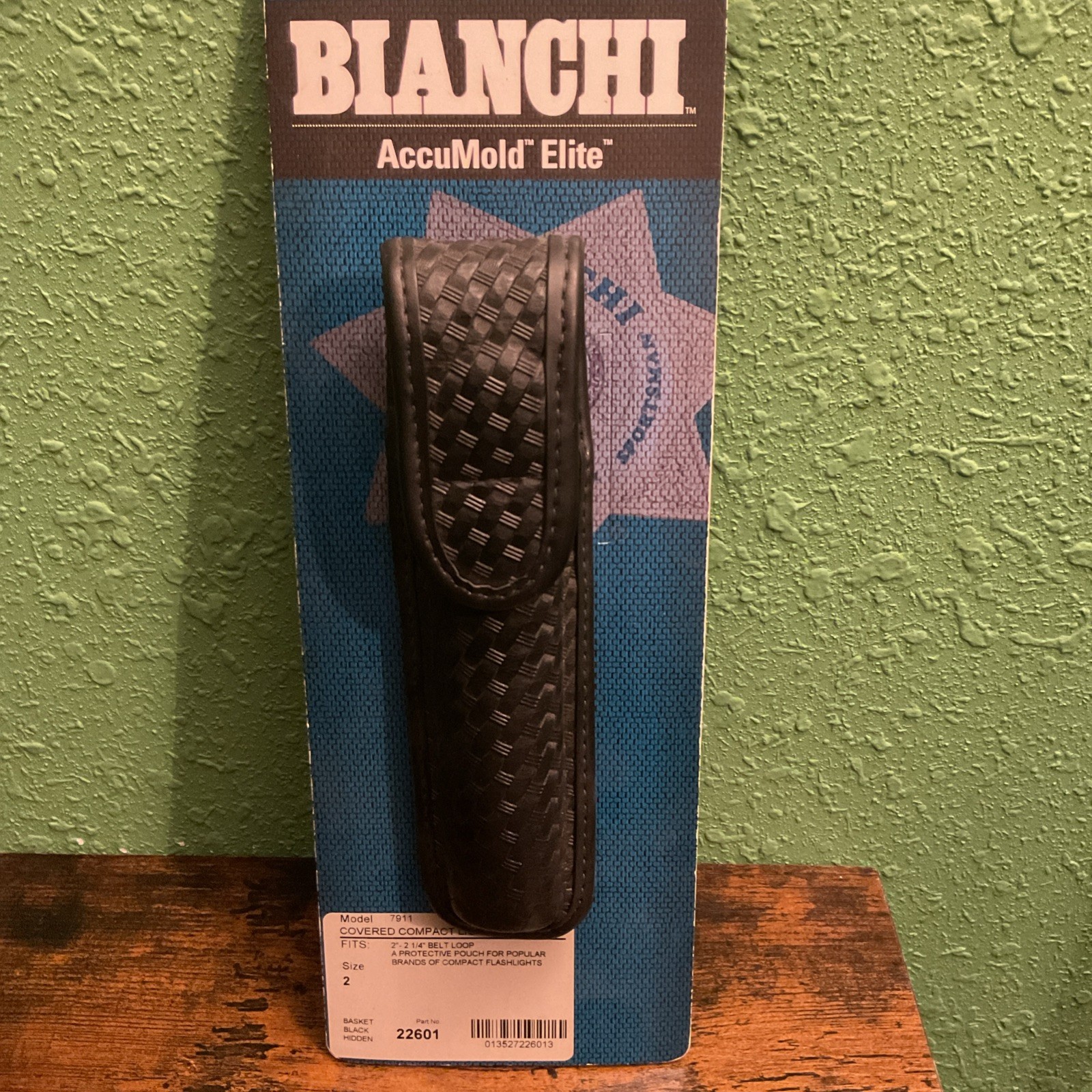 BIANCHI 7911 Covered Compact Light Pouch 22610 Basketweave Size 1