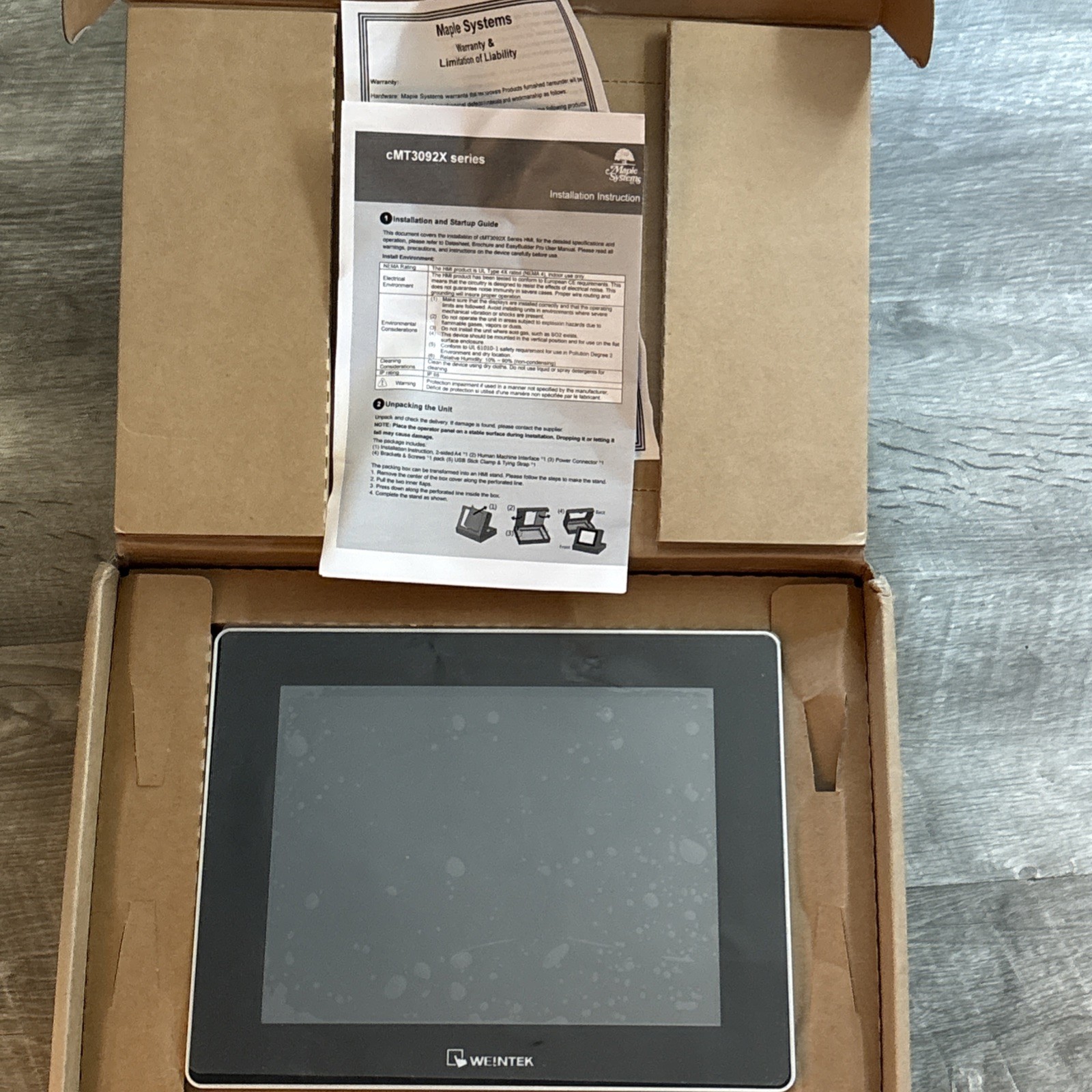 Maple Systems WEINTEK CMT3092X With Cracked Screen everything Else Is Functional