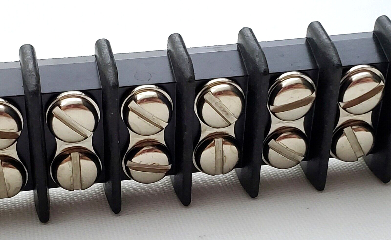 Cinch 14 Position Dual Row Screw Terminal Strip Block Phenolic 5-15/16″ Long