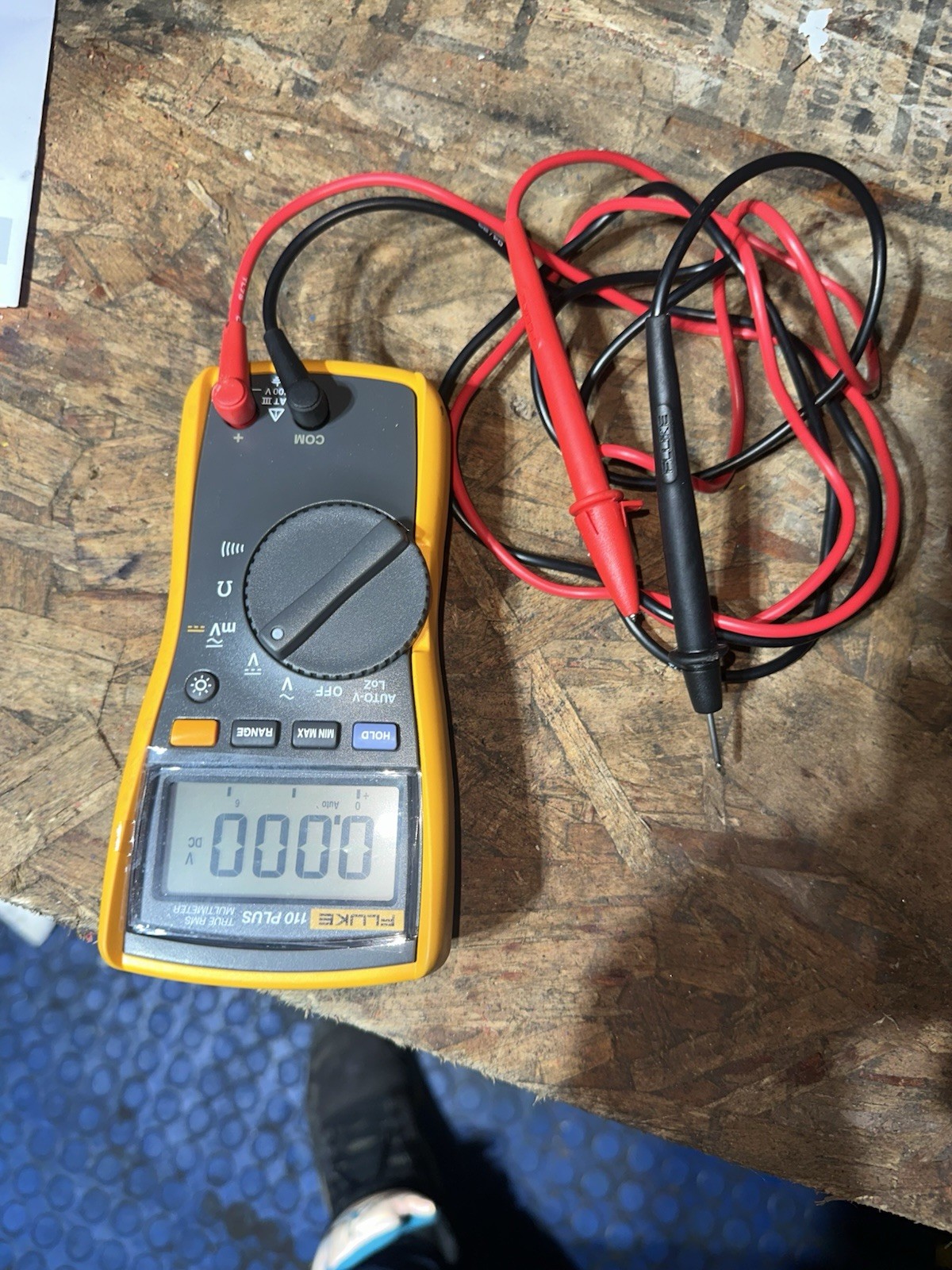 Fluke 110 Plus True RMS Multimeter