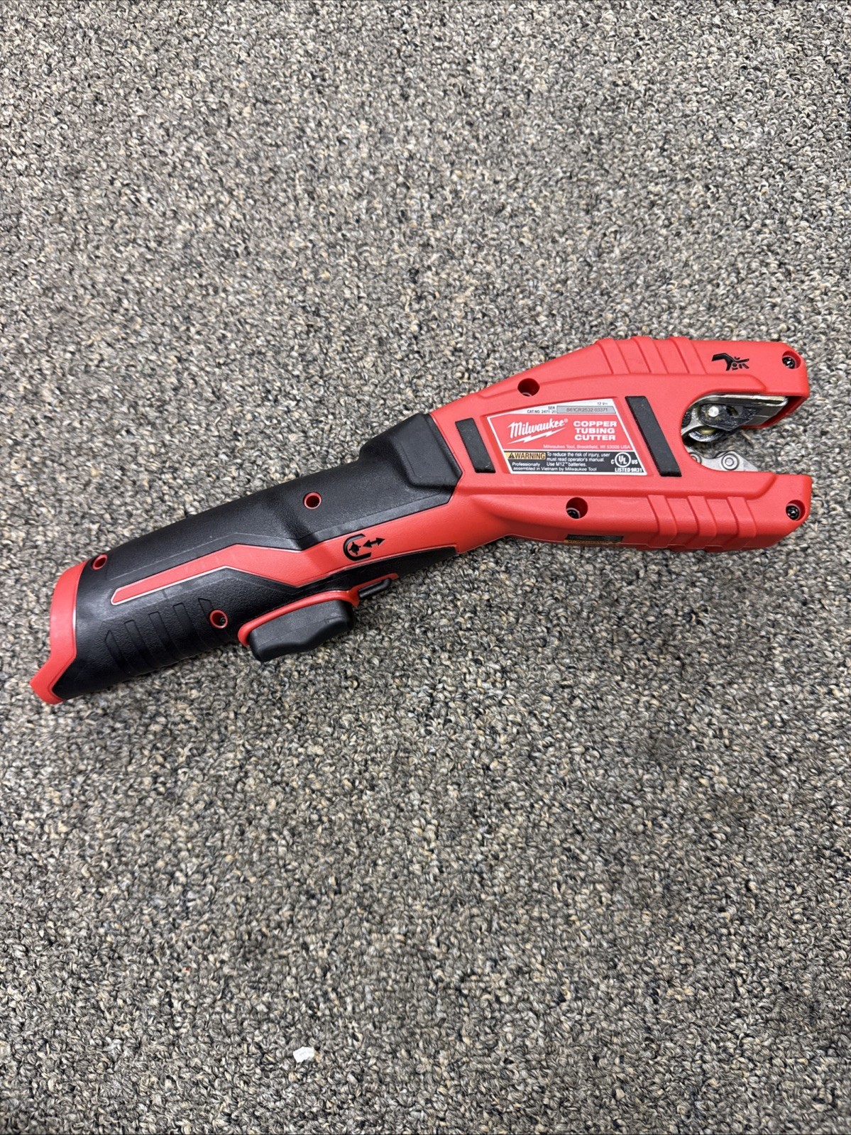 Milwaukee 2471-20 M12 Cordless Copper Tubing Cutter Tool – **FOR PARTS**
