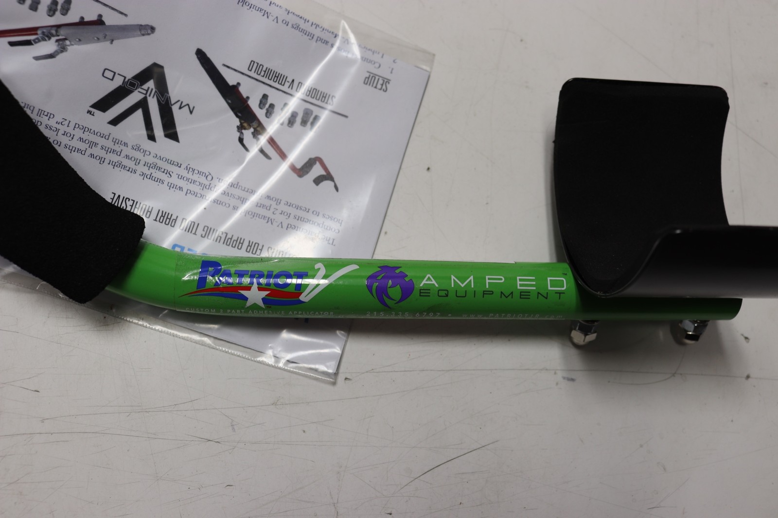 Patriot Jr V-Manifold Short Handled Two-Part Adhesive Applicator Tool Roofing
