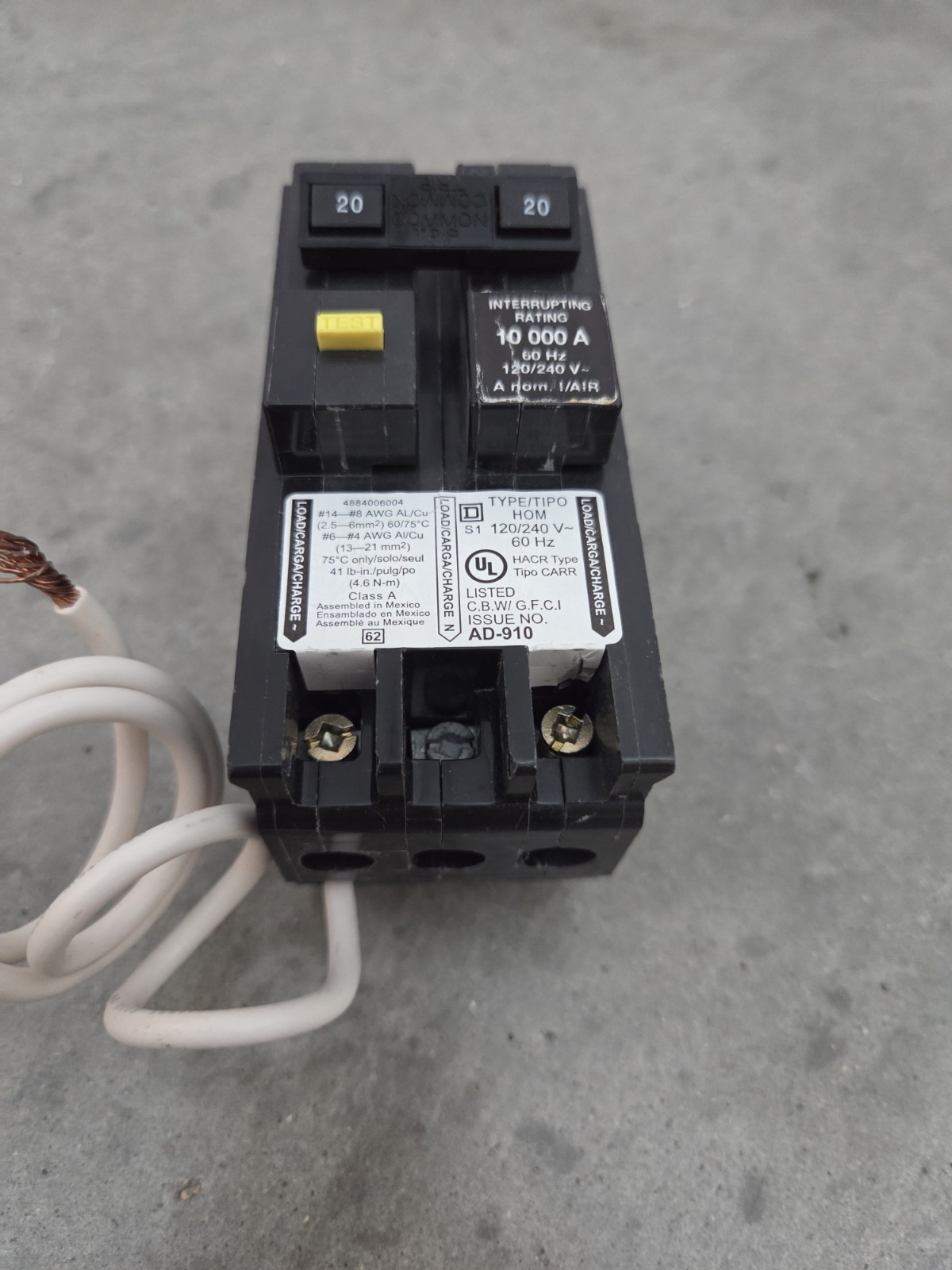 Square D HOM220GFIC 20A Circuit Breaker