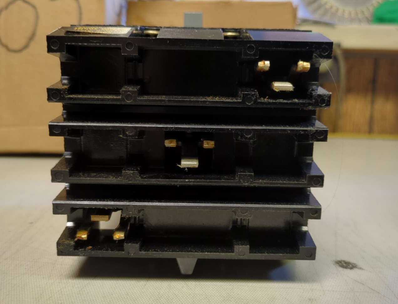 SQUARE D CIRCUIT BREAKER FH36015 **UNUSED SURPLUS**