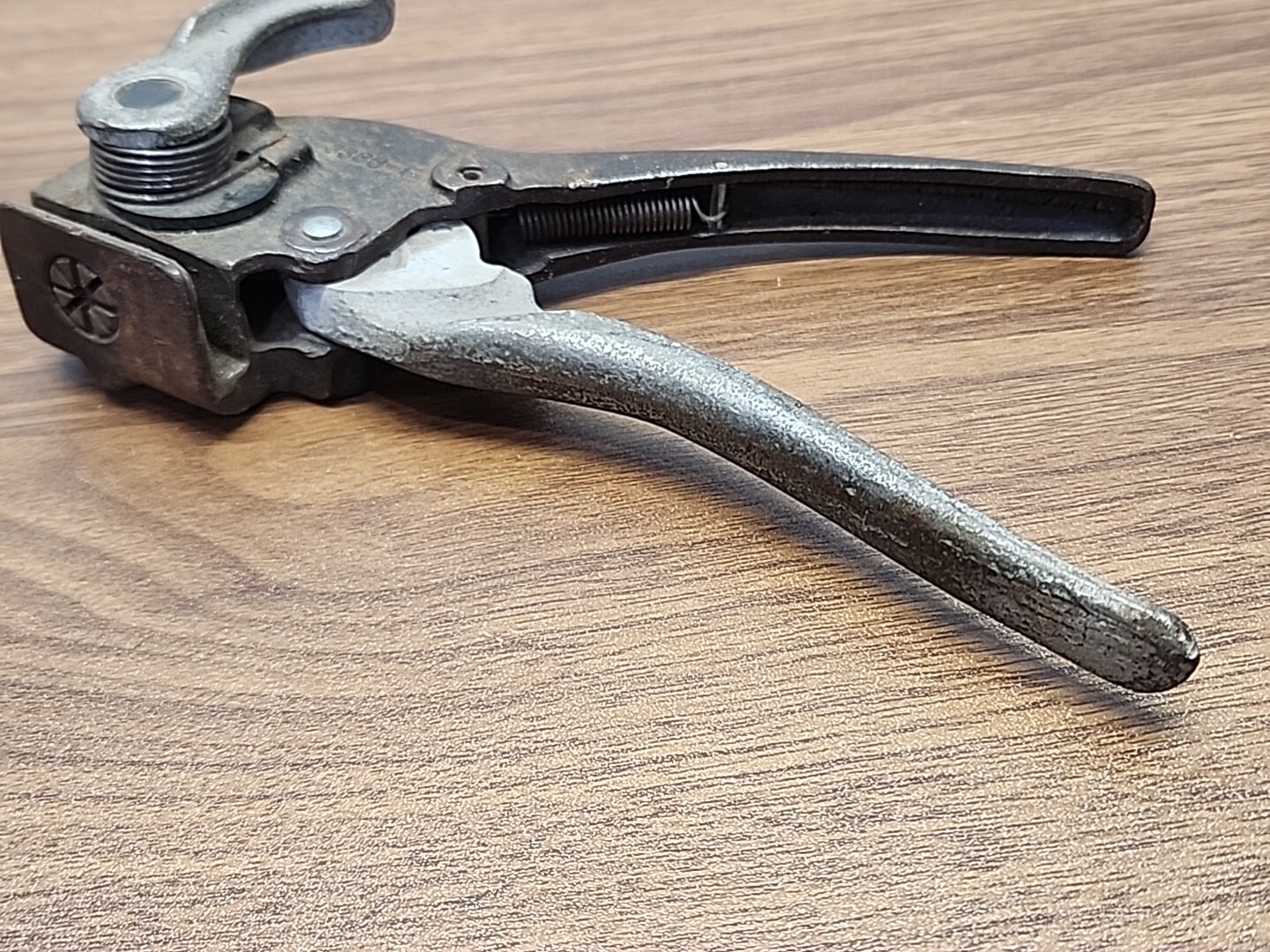 Vtg Acme Ratcheting Banding Strapping Tool USA C3388F Acme Steel Co Pistol Grip