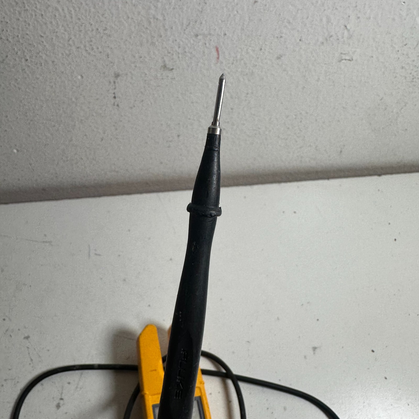 Fluke T5-600 Yellow 600 Voltage Meter Continuity Current Electrical Tester
