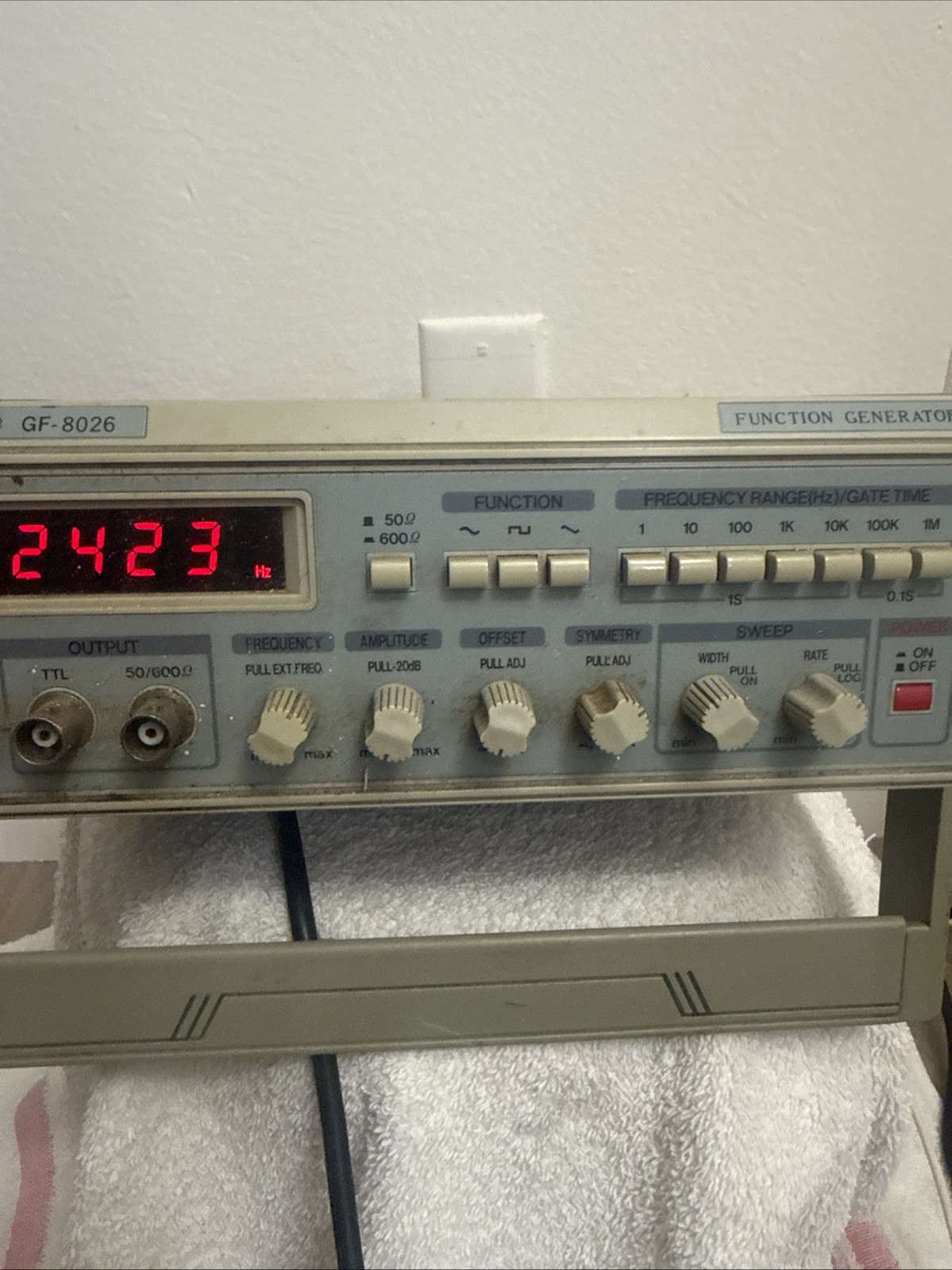 Elenco GF-8026 .02-2MHz Function Generator