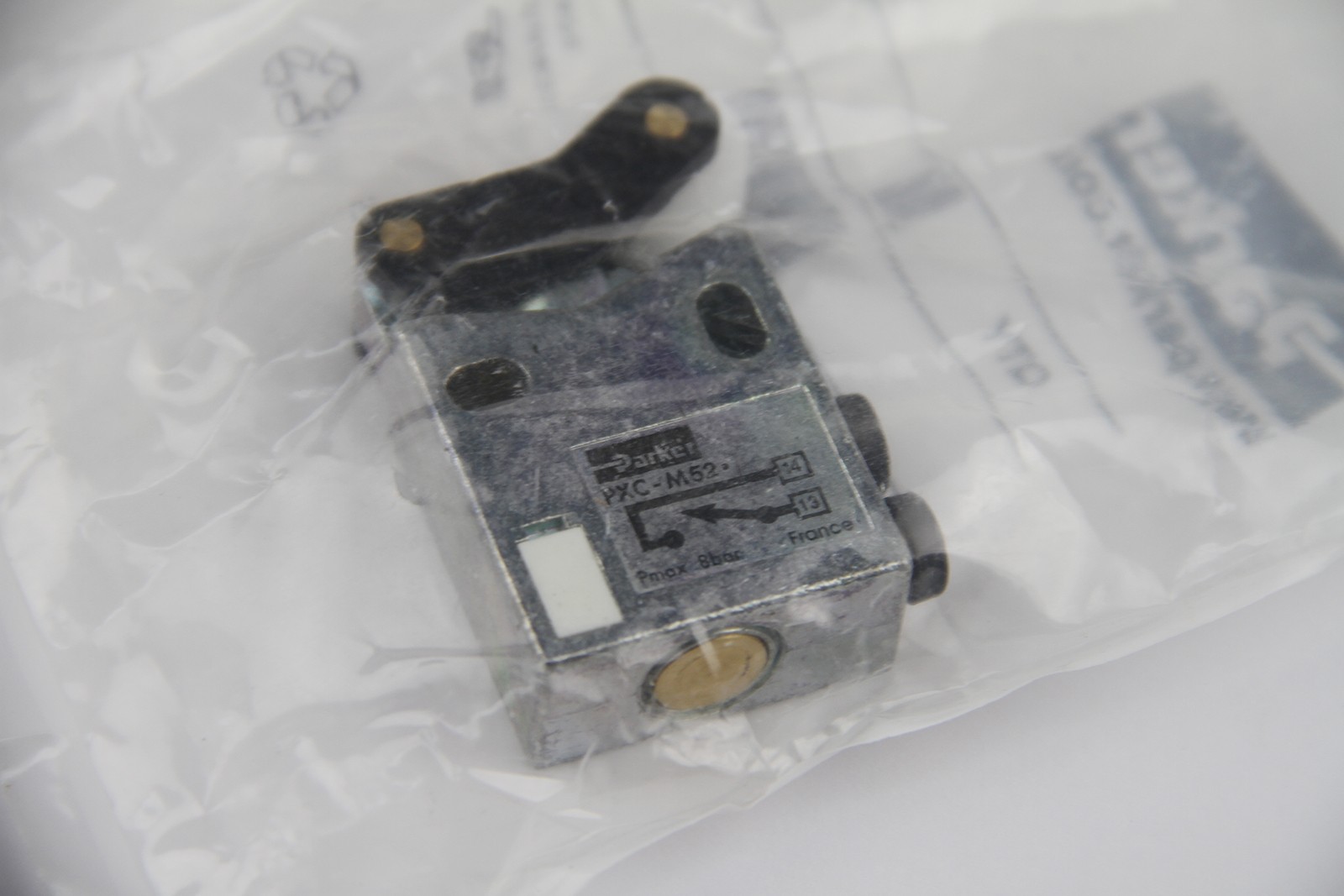 New PARKER PXC-M521 Mechanical Valve