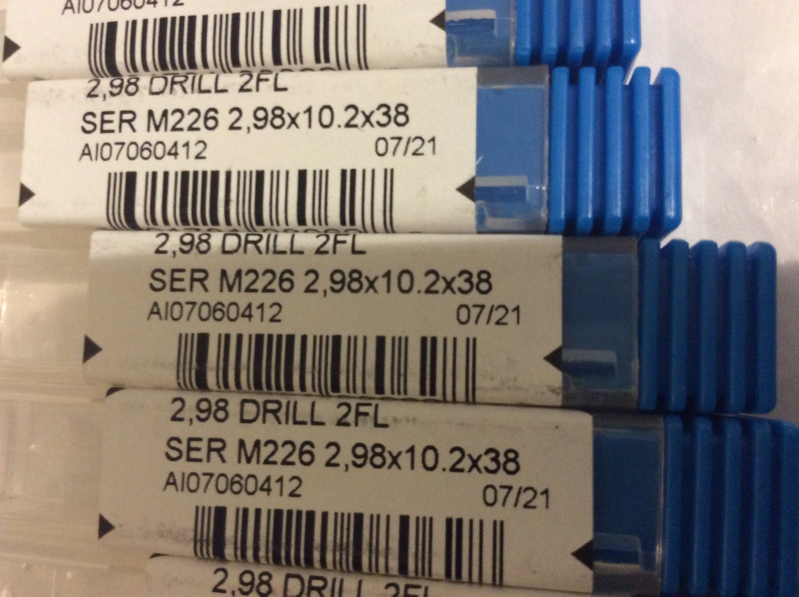 Lot of 6 Kyocera SGS M226 End Mill Bit 08062 – Carbide 2.98 mm