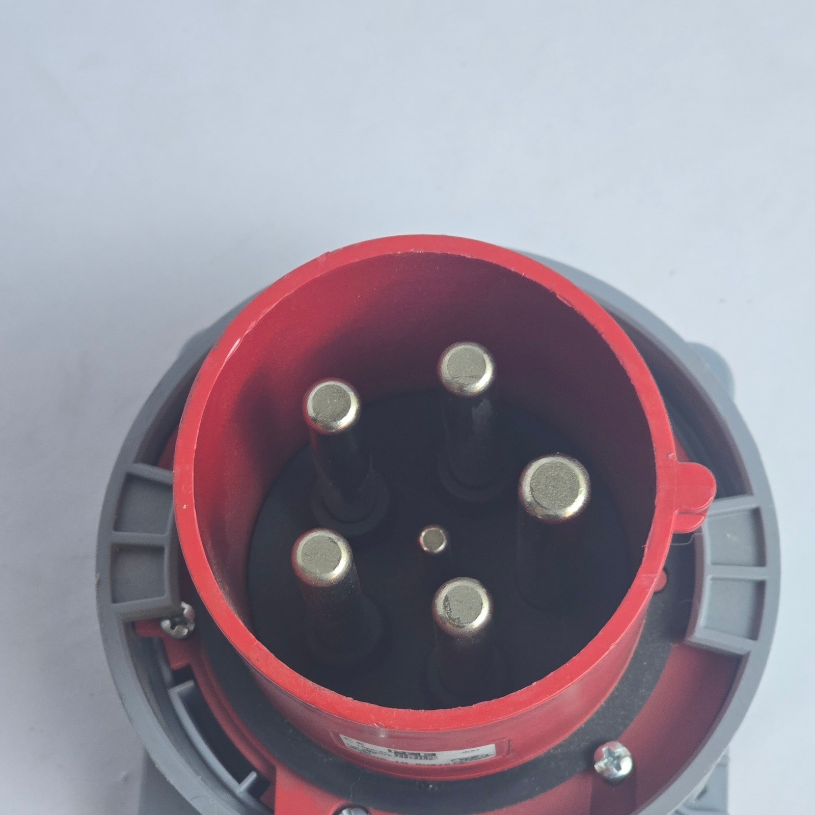 PCE Typ 645 Industrial Flanged Plug 125A 5-Pin 3P+N+E IP67 415V Power Inlet