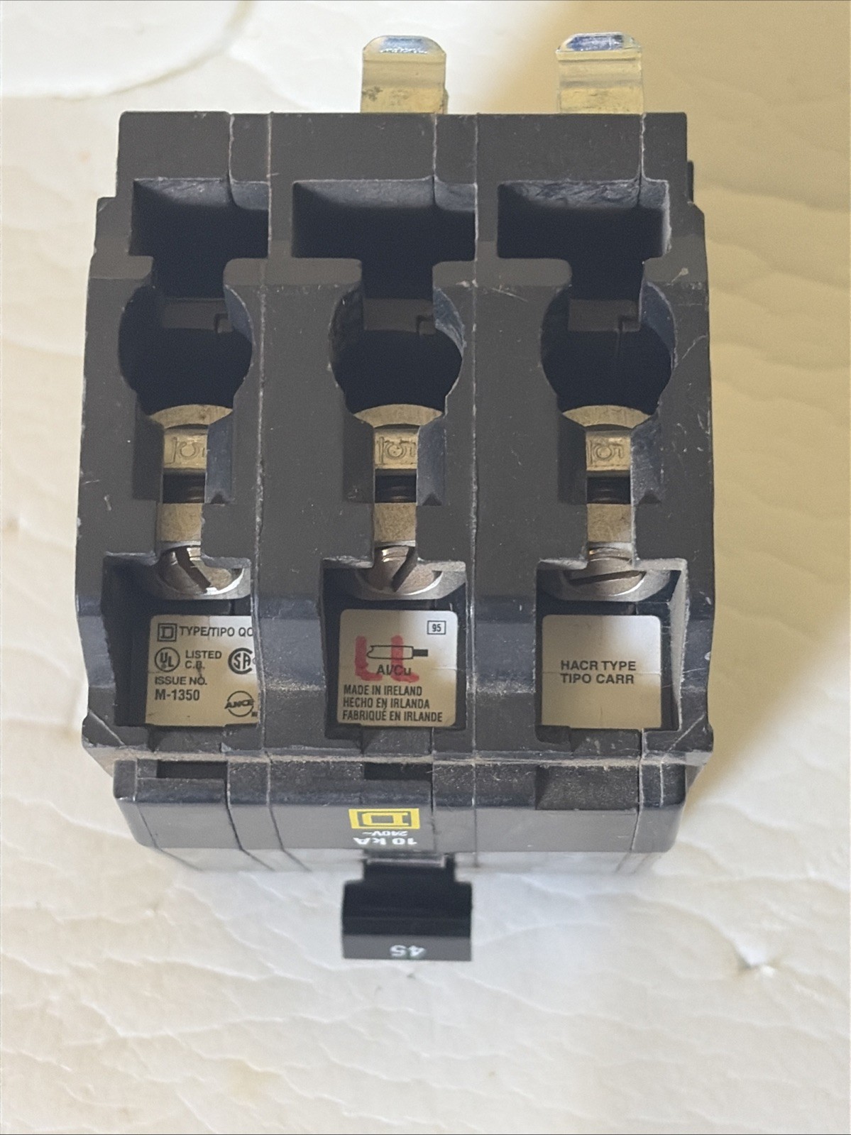 Square D QOB345 45A 3-Pole 240V Bolt-On Circuit Breaker Trip Indicator 10k New