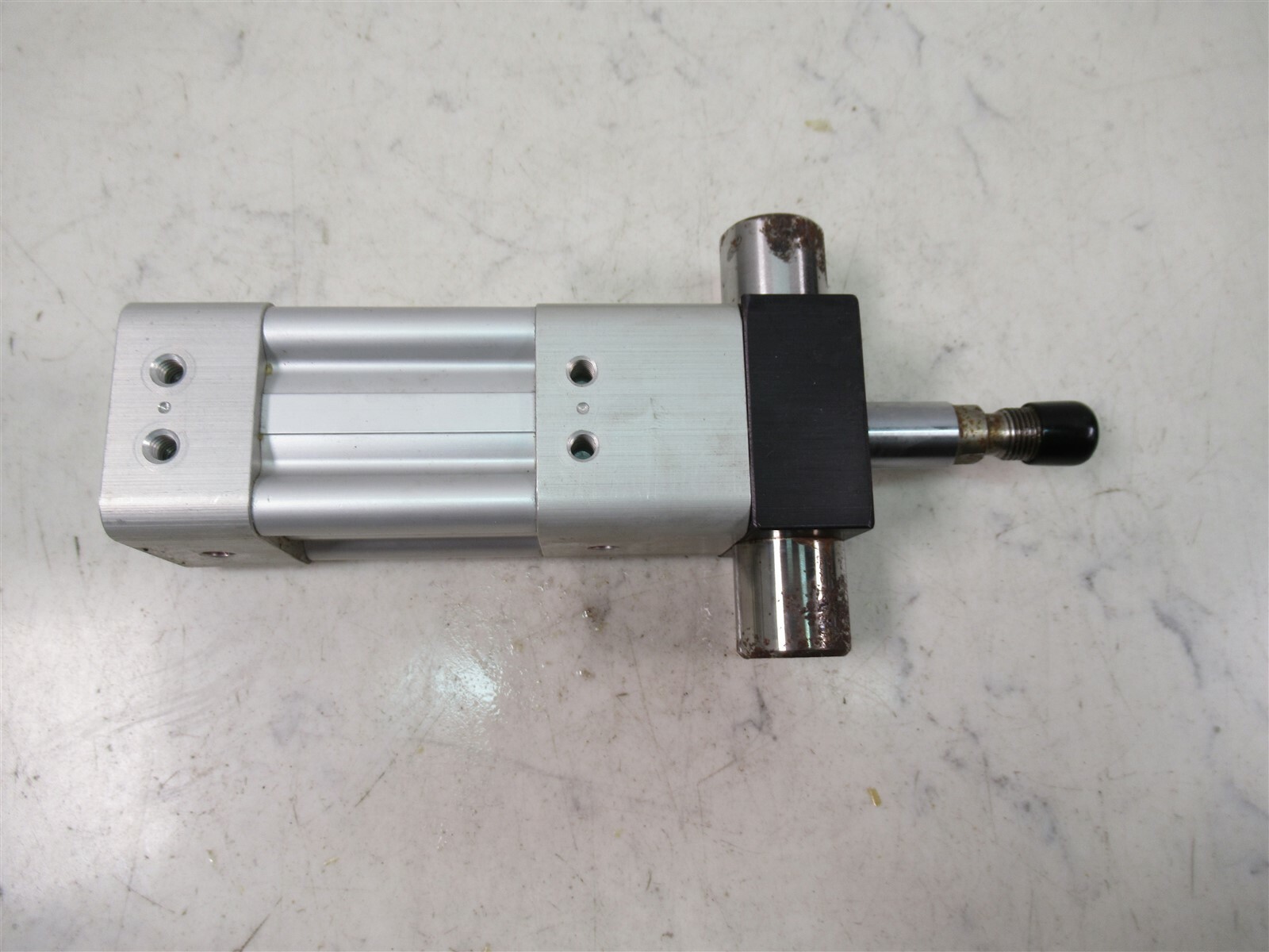 Rexroth TaskMaster Cylinder R432022009 Pneumatic Stroke Aluminum Cylinder 200psi