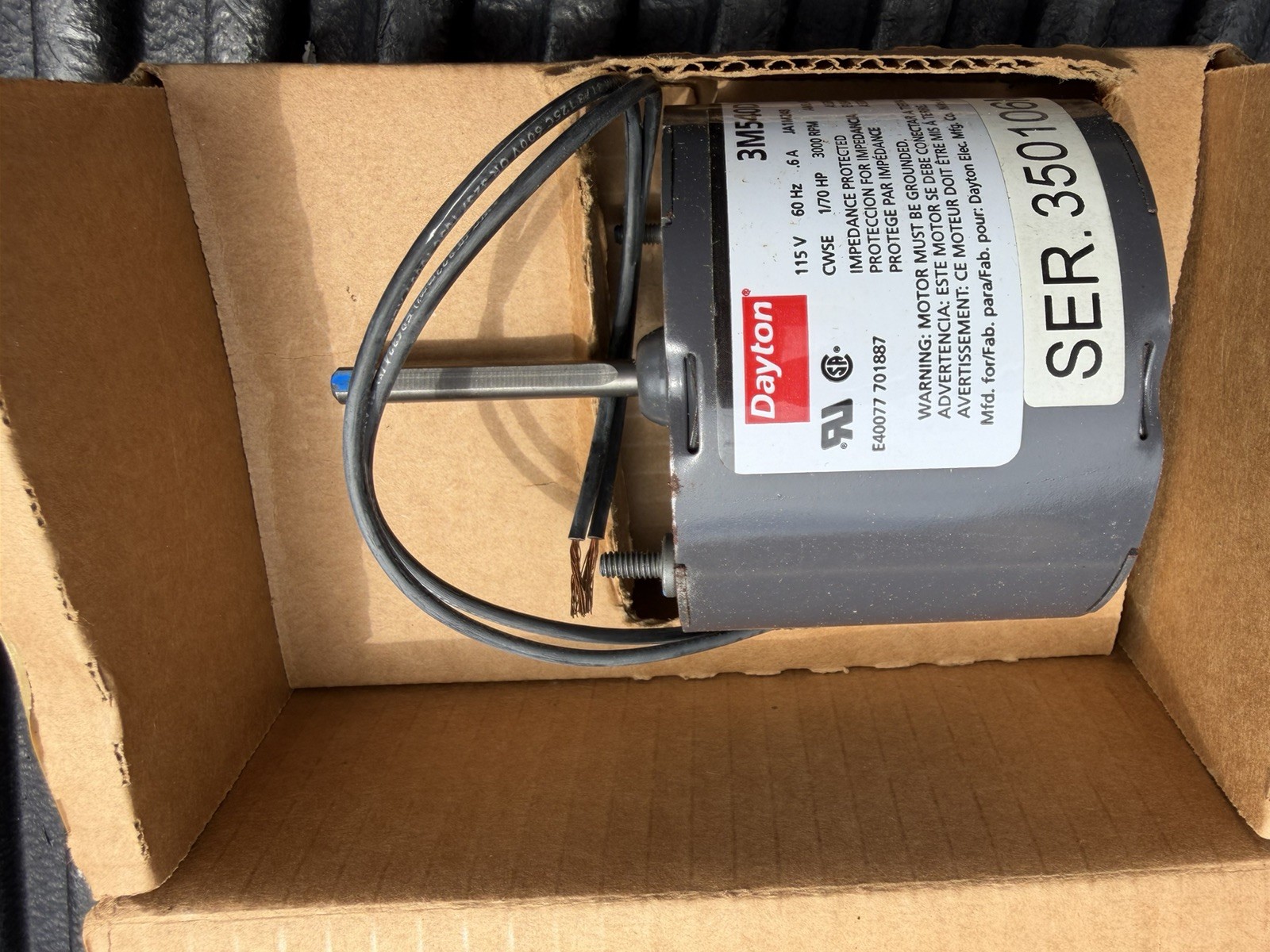 Dayton 3M540D Shaded Pole Motor 1/70HP 3000 Rpm 115V OPAO Enclosure 1/4×2 shaft