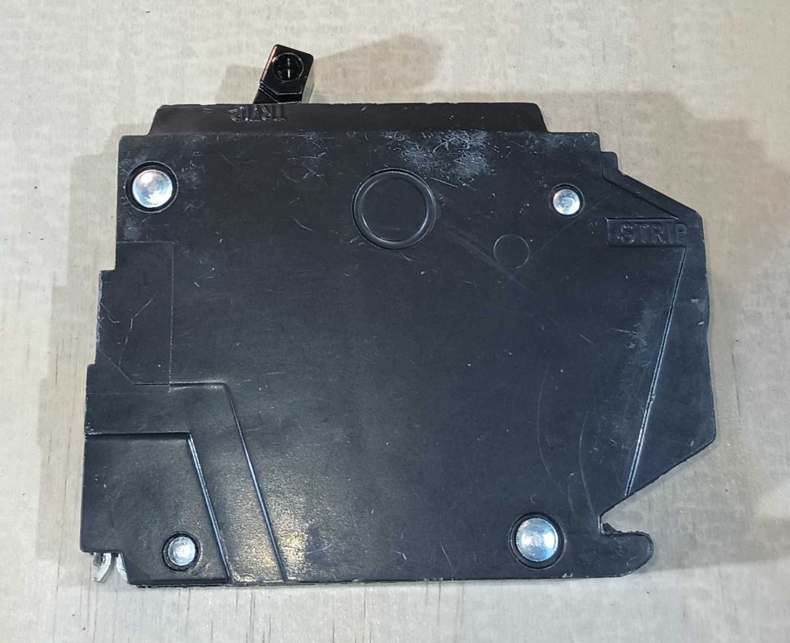 GE THQP115 15A Circuit Breaker