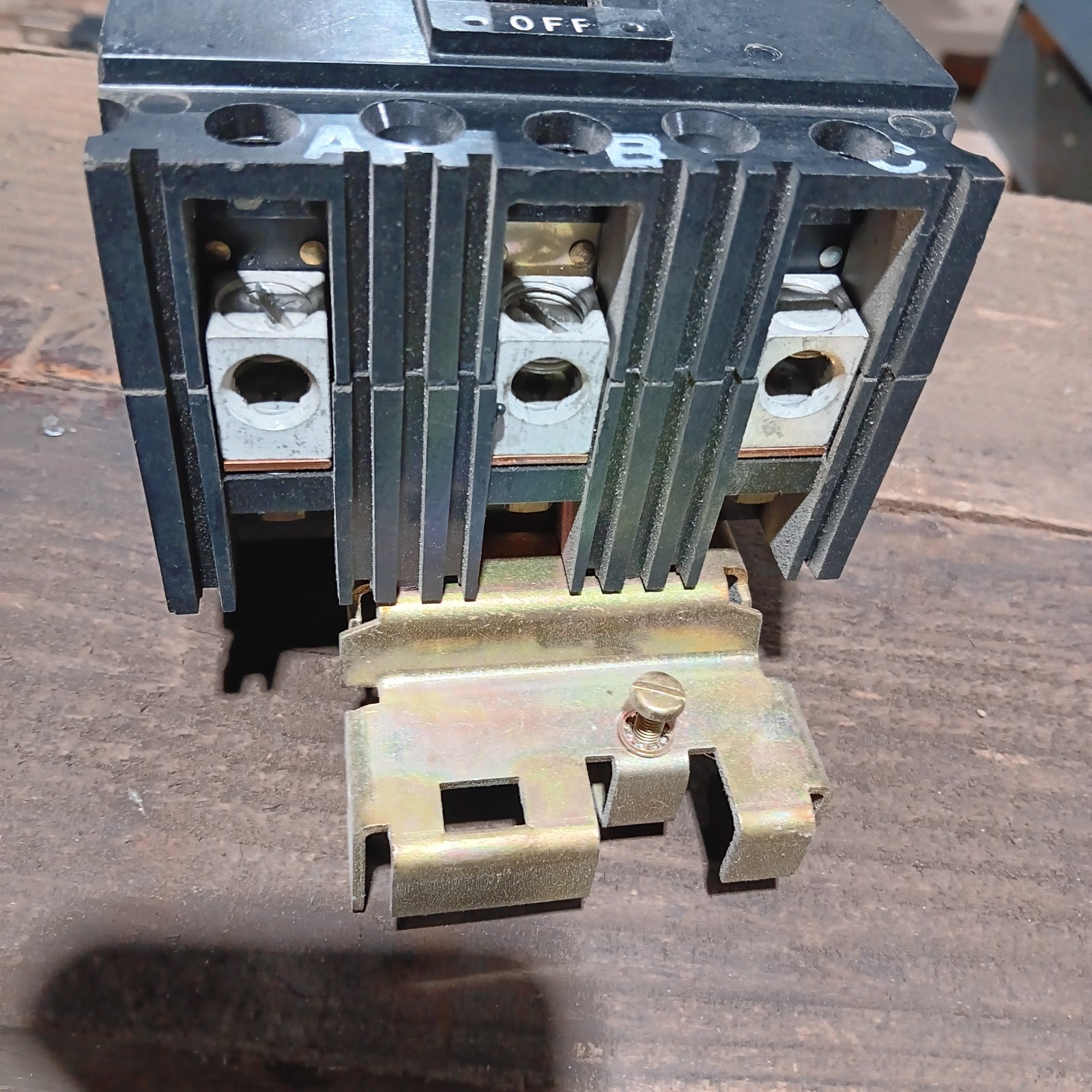 Square D FA36100 100Amp 3Pole 18K@480VAC I-Line Breaker Nice condition!