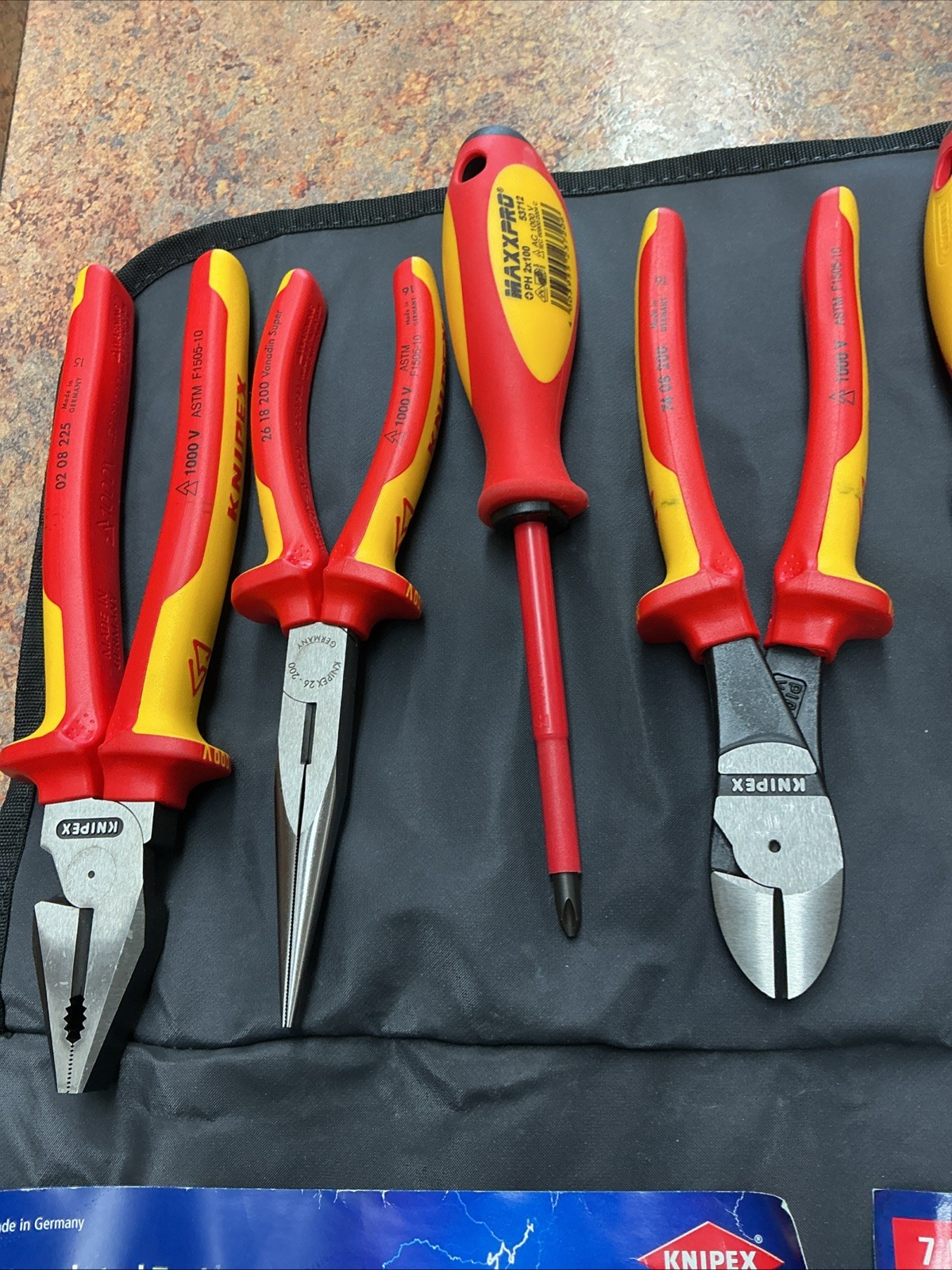 Knipex 1000-Volt Insulatted Tool Set (7-Piece) Used