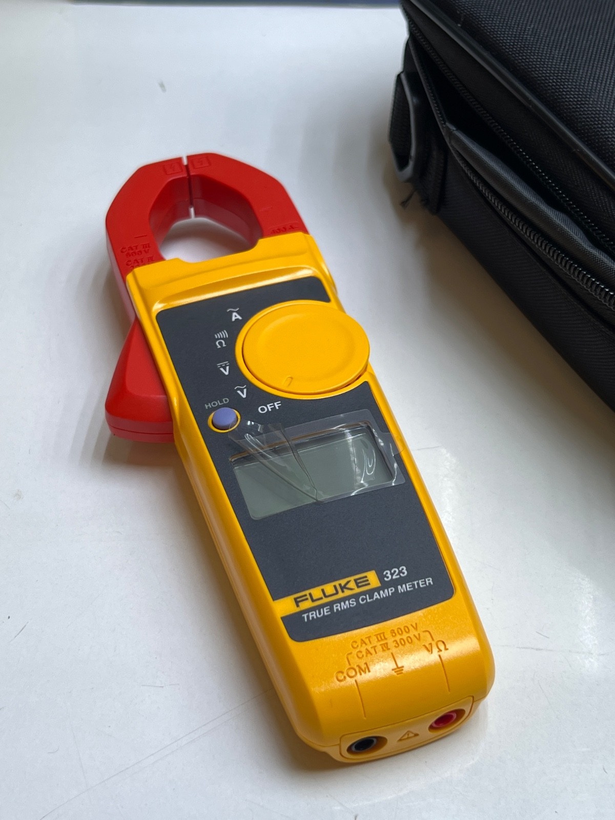 Fluke 116/323 HVAC Multimeter & Clamp Meter Combo Kit