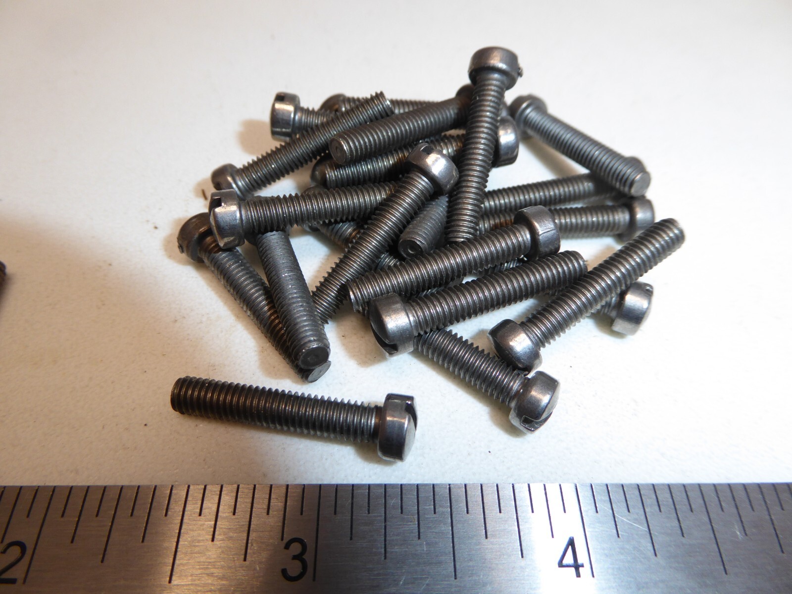8-36 x 7/8″ SS 410 Slotted Fillister Head Machine Screw VINTAGE US Made Qty 25