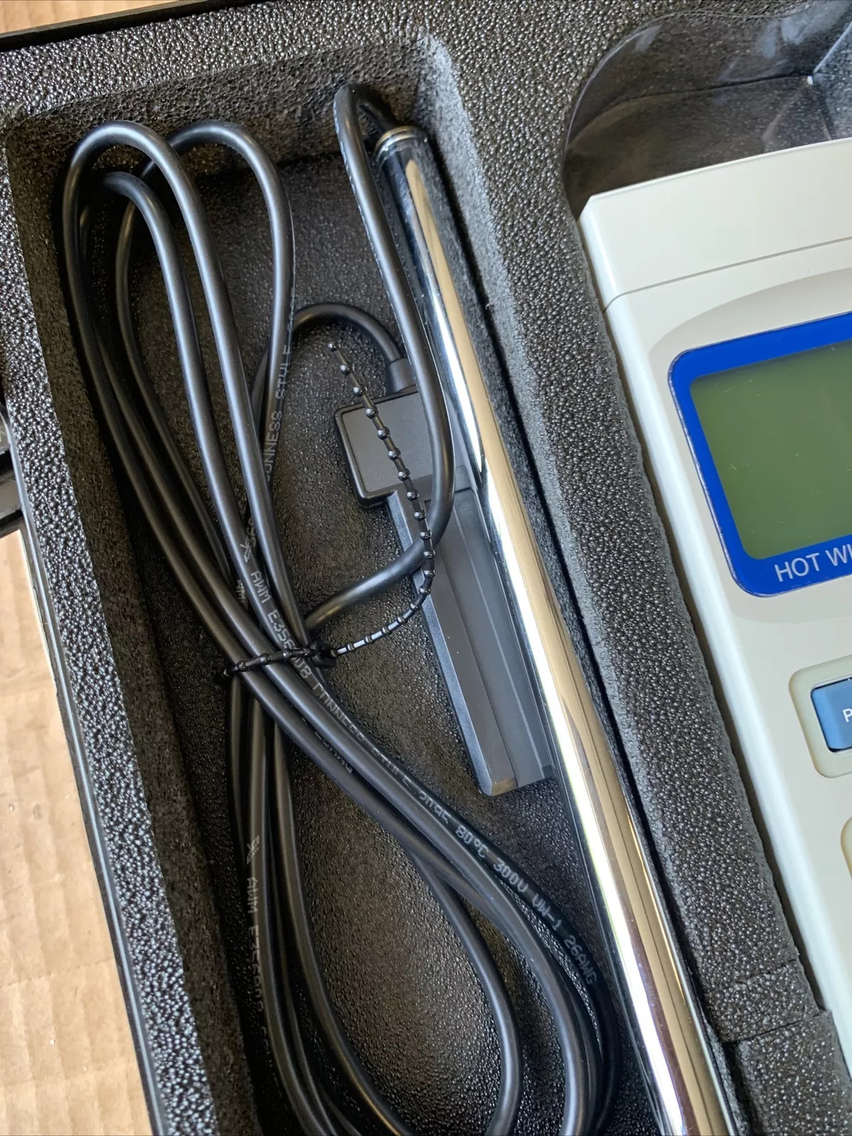 Datalogging Hot Wire Air-Flow Volume Anemometer with Type K/J Thermocouple Port