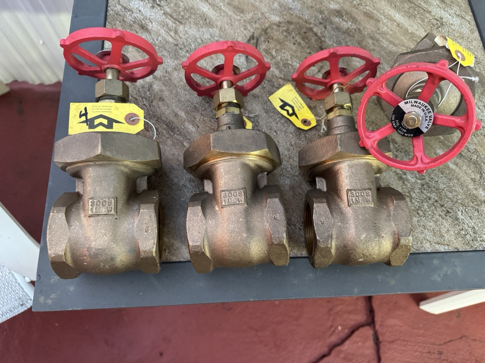 Brand New Milwaukee Gate Valve Class 300 2”,FNPT ,bronze 300 SWP 1000 Wog