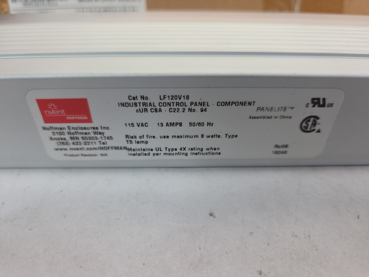 NOS Hoffman LF120V18 Light Fixture Panelite 115V 13A 18”-Long (new)