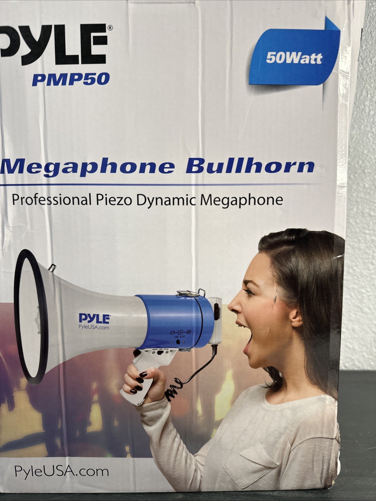 NIB- Portable Megaphone Speaker PA Bullhorn Built-in Siren Adjustable Volume
