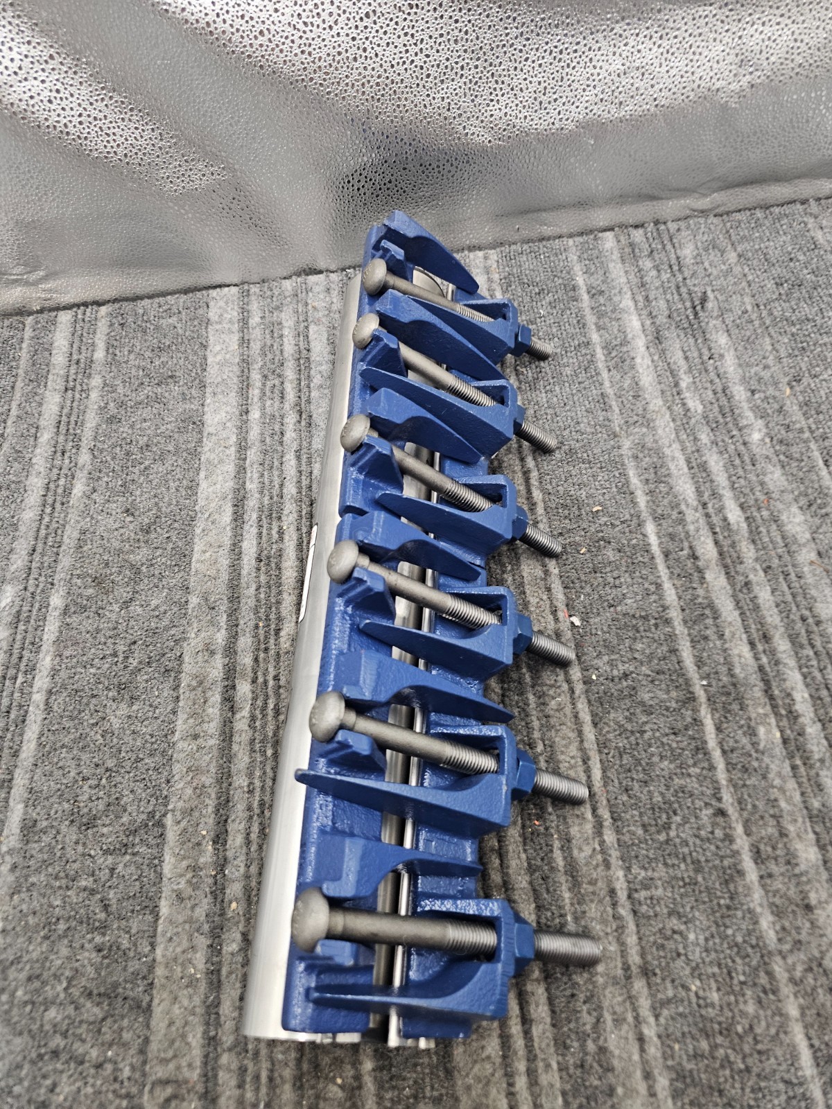 MUELLER Hymax Repair Clamp 500-18-0235, Blue Silver 2.63 Range