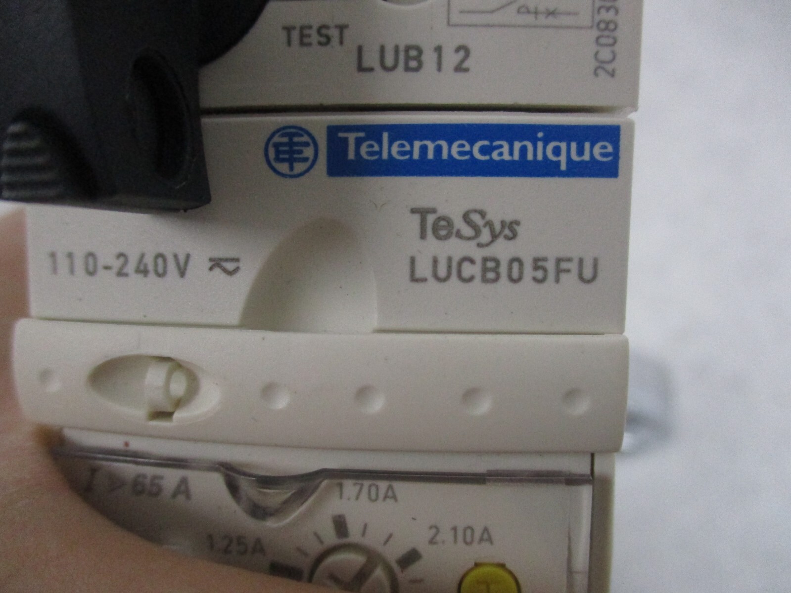 TELEMECANIQUE LUB 12 / LUCB05FU MOTOR STARTER BASE & CONTROL UNIT, T1342