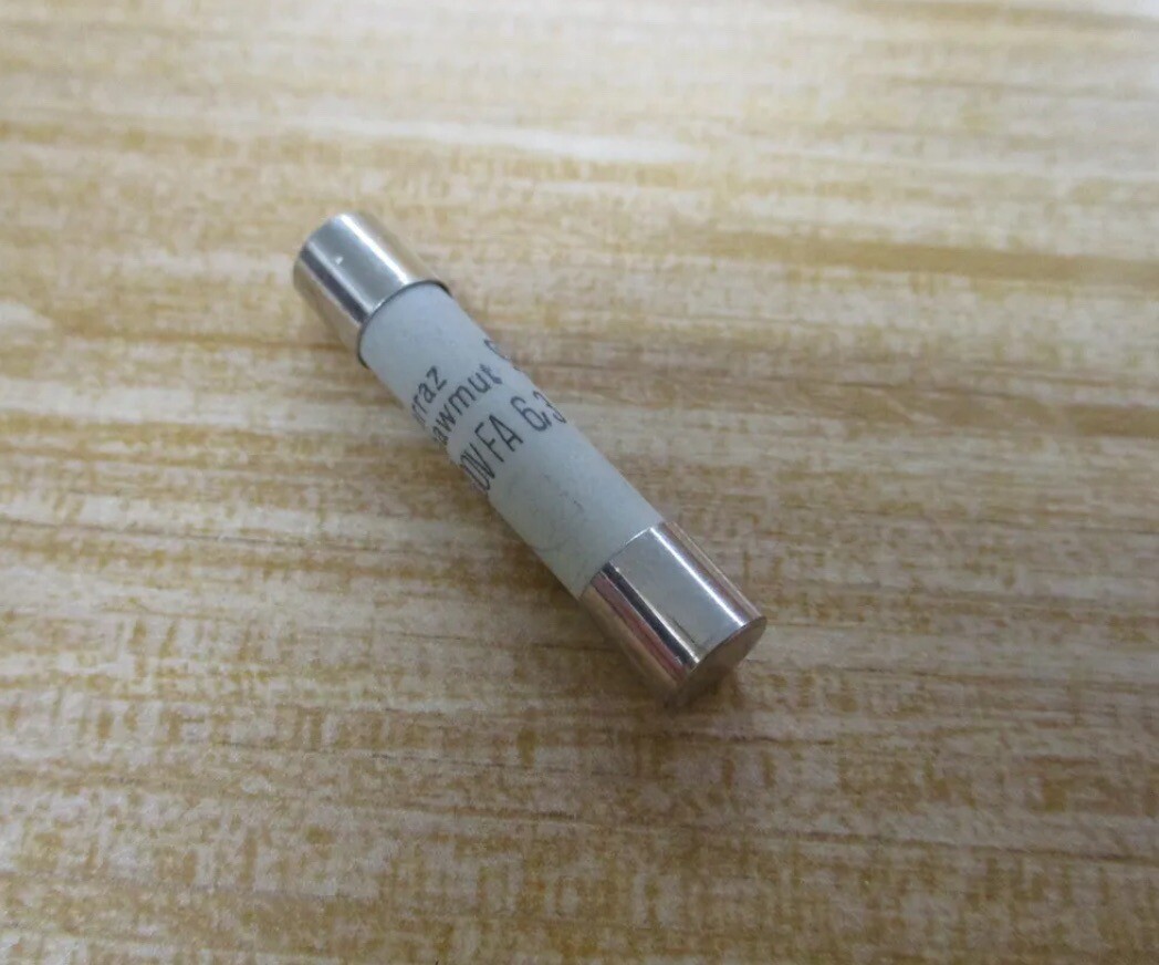 *QTY 24* Ferraz Shawmut A085445 Fuse 500V FA 6.3A. P2