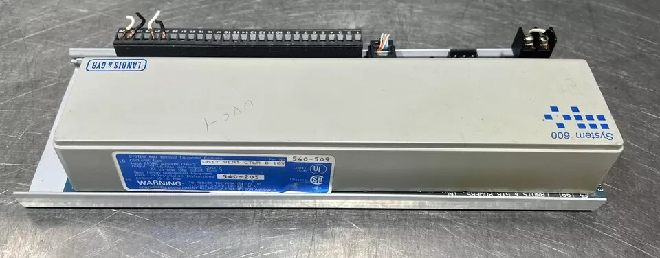 540-509 LANDIS & GYR Unit Vent Controller Open Box Never Used