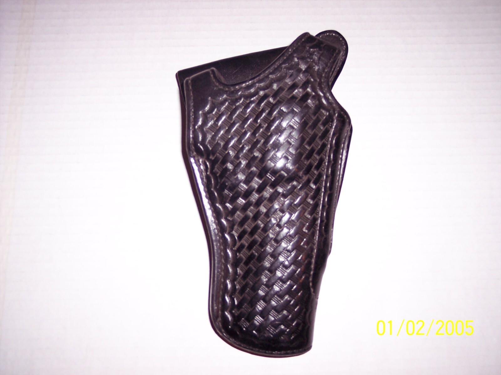 Right Hand Vintage Bianchi Holster For .38. 357 up to 6″ Basketweave
