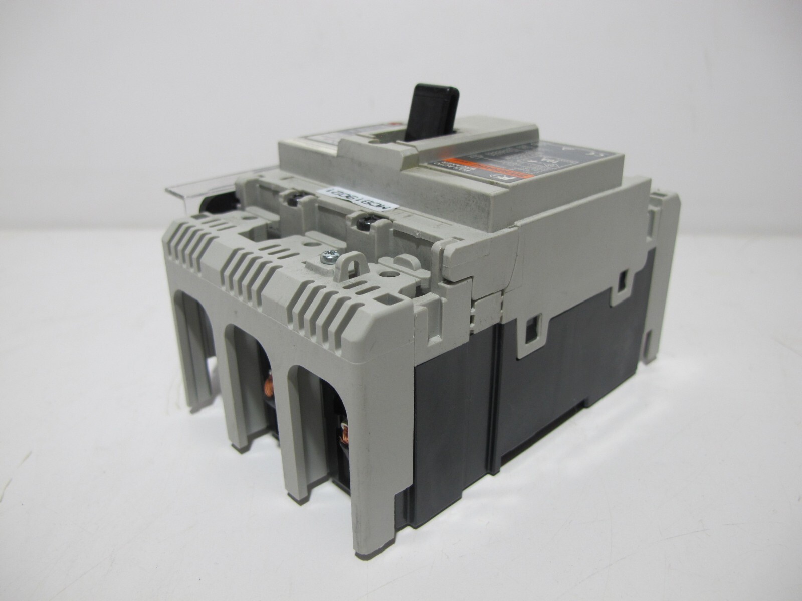 Fuji Electric BW50RAGU-3P010 10 Amp Auto Breaker 3-Pole 10A 690VAC 250VDC 14 kA