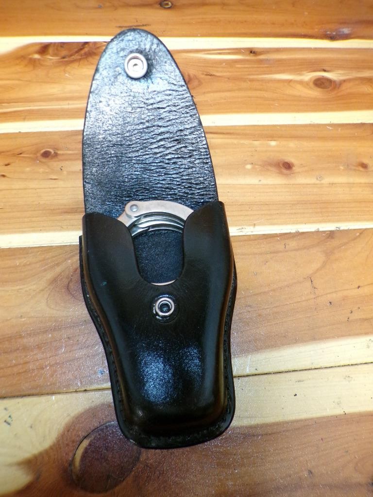 C302 CS PB HUME Leather Police Teardrop Handcuff Slide Over or Snap On Belt Case