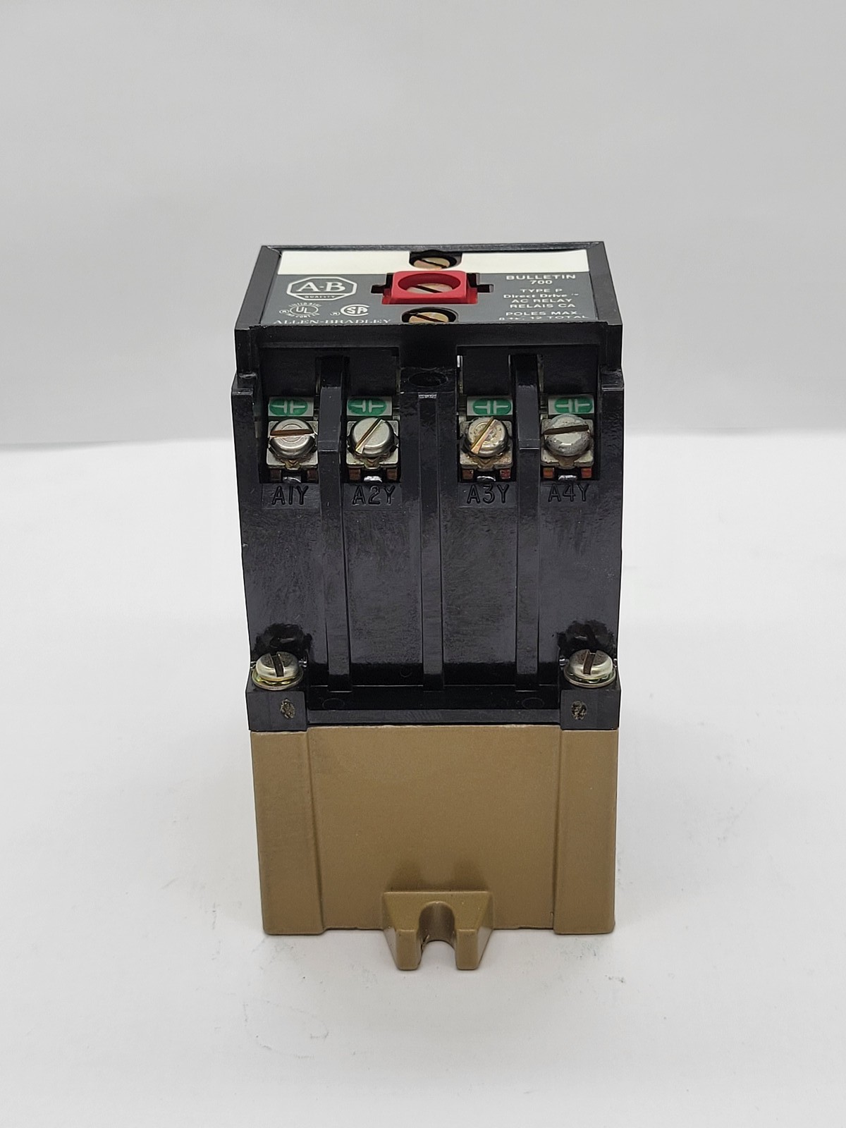 Allen-Bradley 700-P400A1 Control Relay 10A 600V 115/110V Coil Series A Type P
